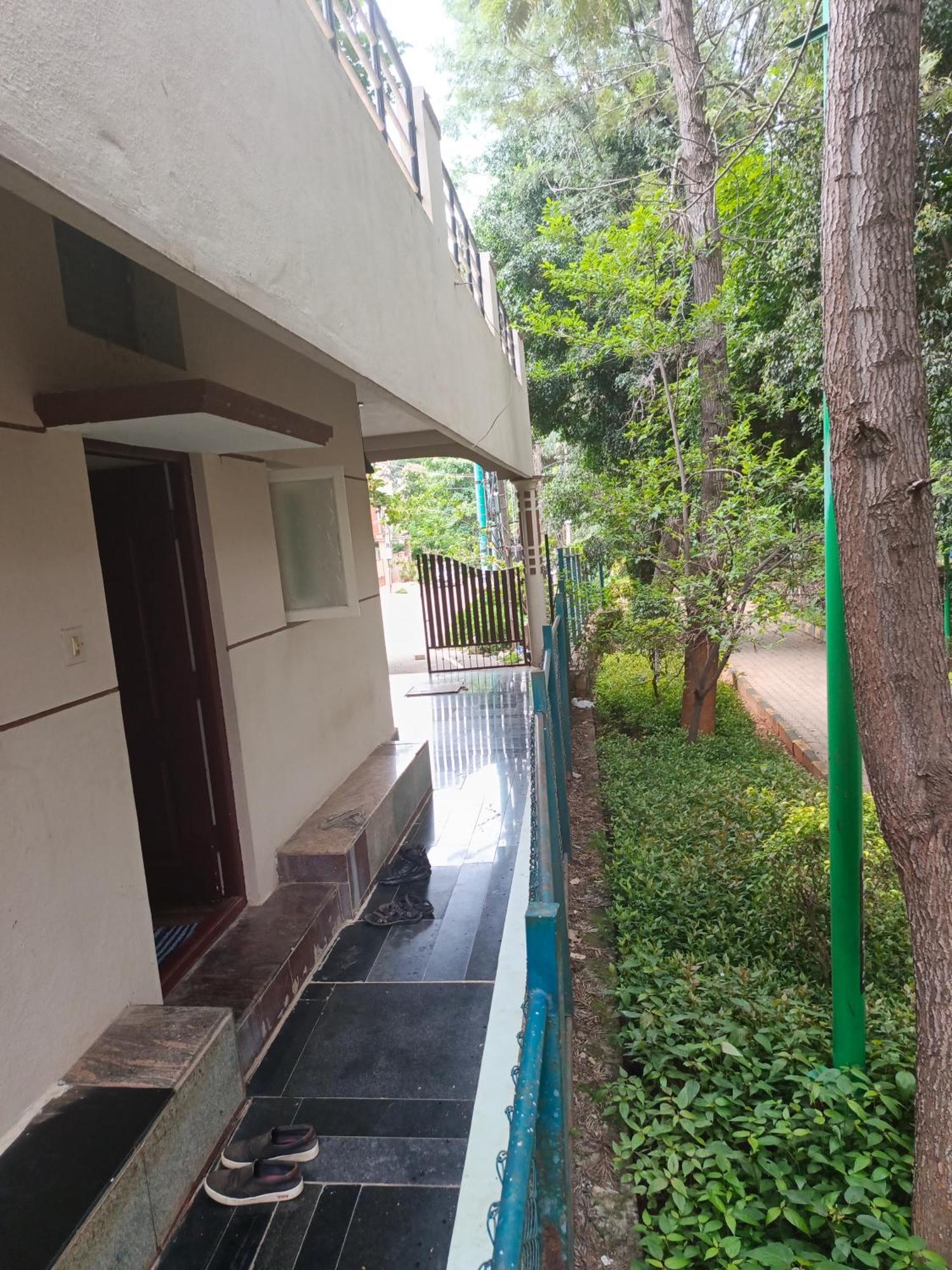Lloyd Bangalore