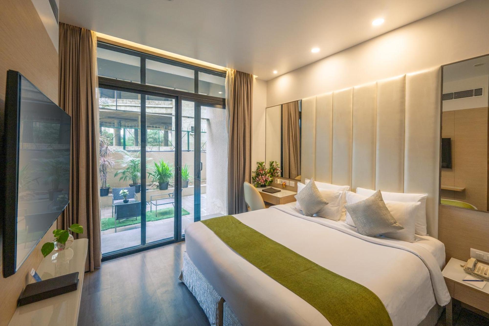 Sarovar Portico Outer Ring Road Hotel