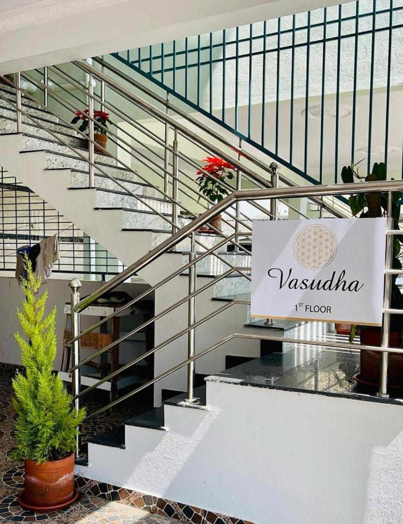 Vasudha Guest house *