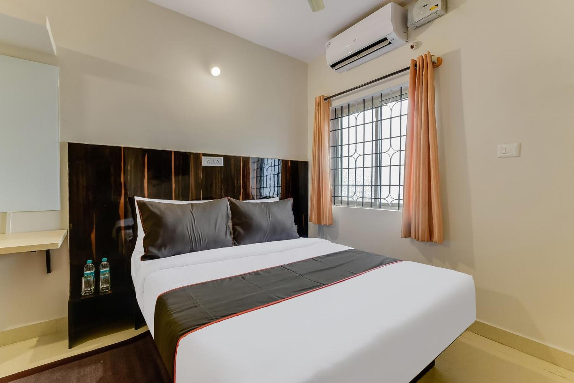 Hotel Collection O Vittala Comfort Near Ascendas Park Square Mall 4*