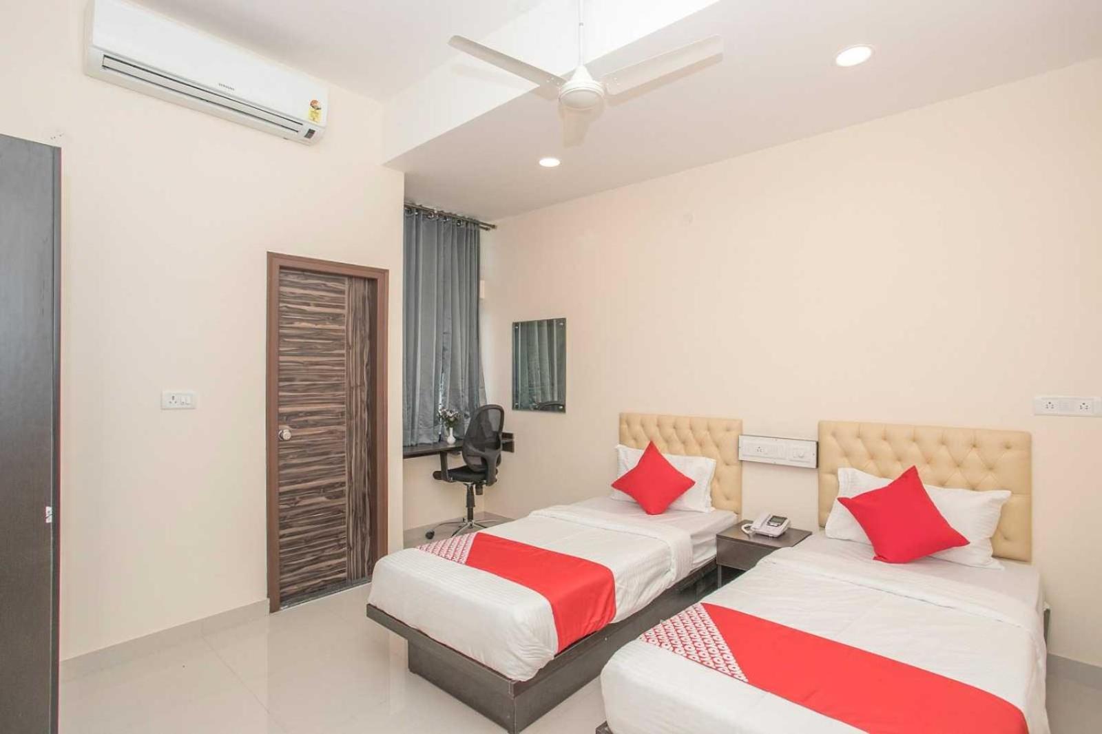 Hotel Townhouse Leela Park Hbr Layout 4*