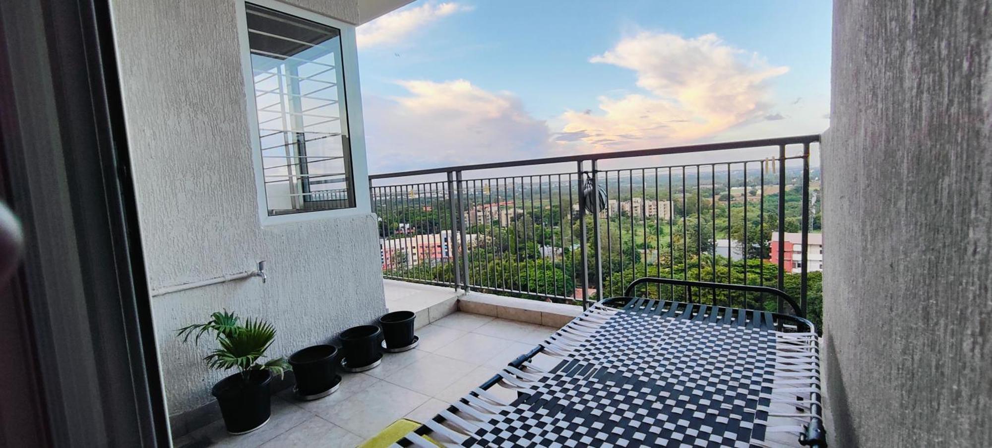 Mahendra Arya Apartment *