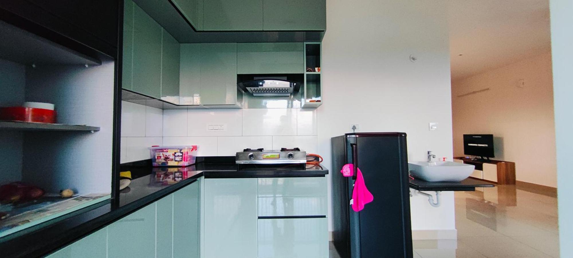 Mahendra Arya Apartment *