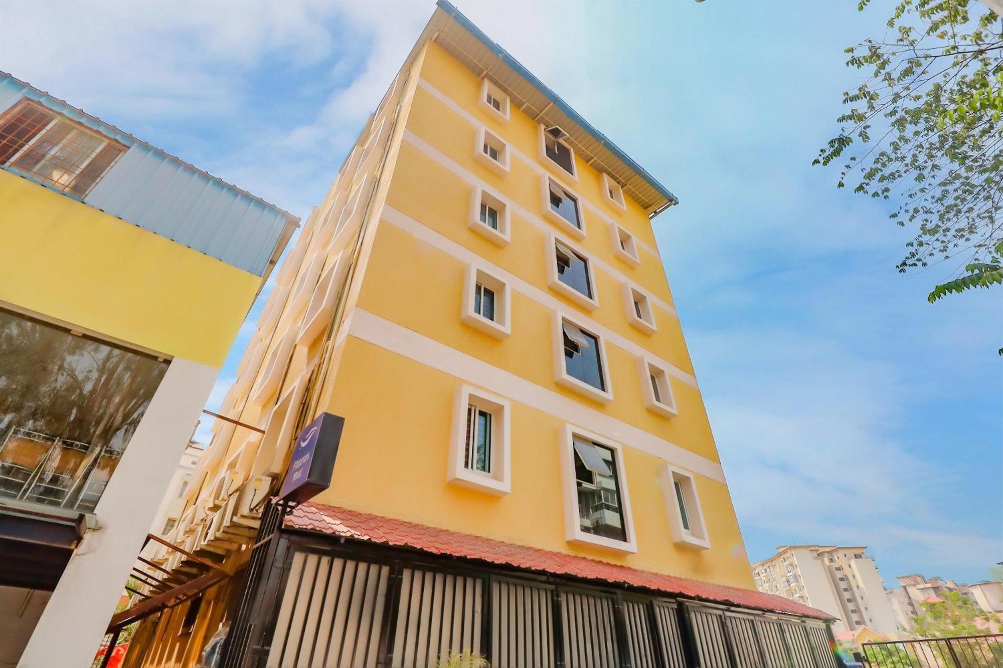 Hotel Capital O Royal Galaxy Finesse Near Phoenix Marketcity 3*