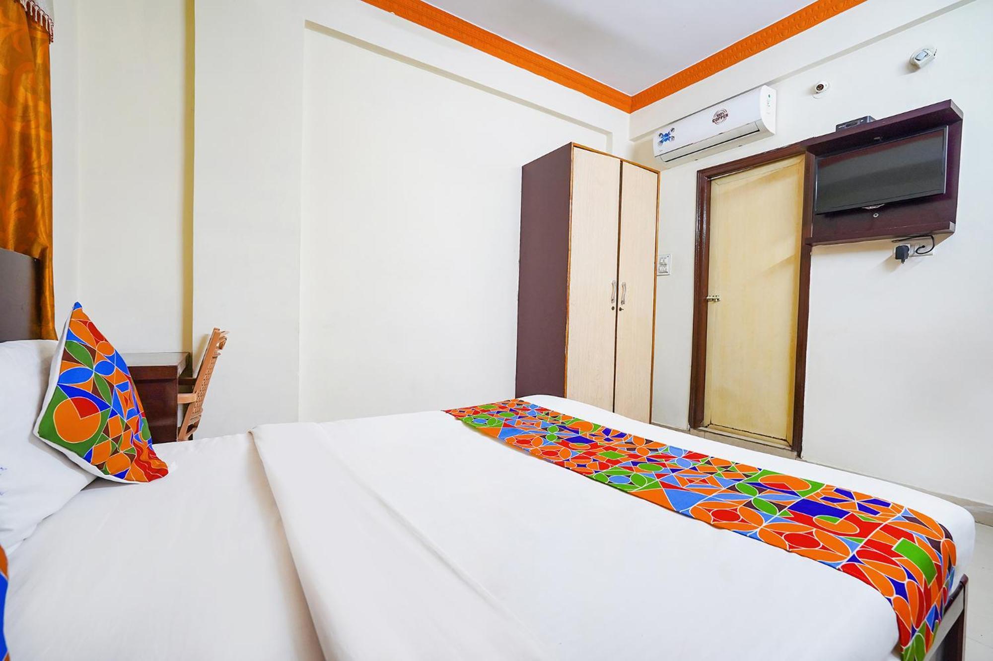 Hotel Fabexpress Century Gardens 3*