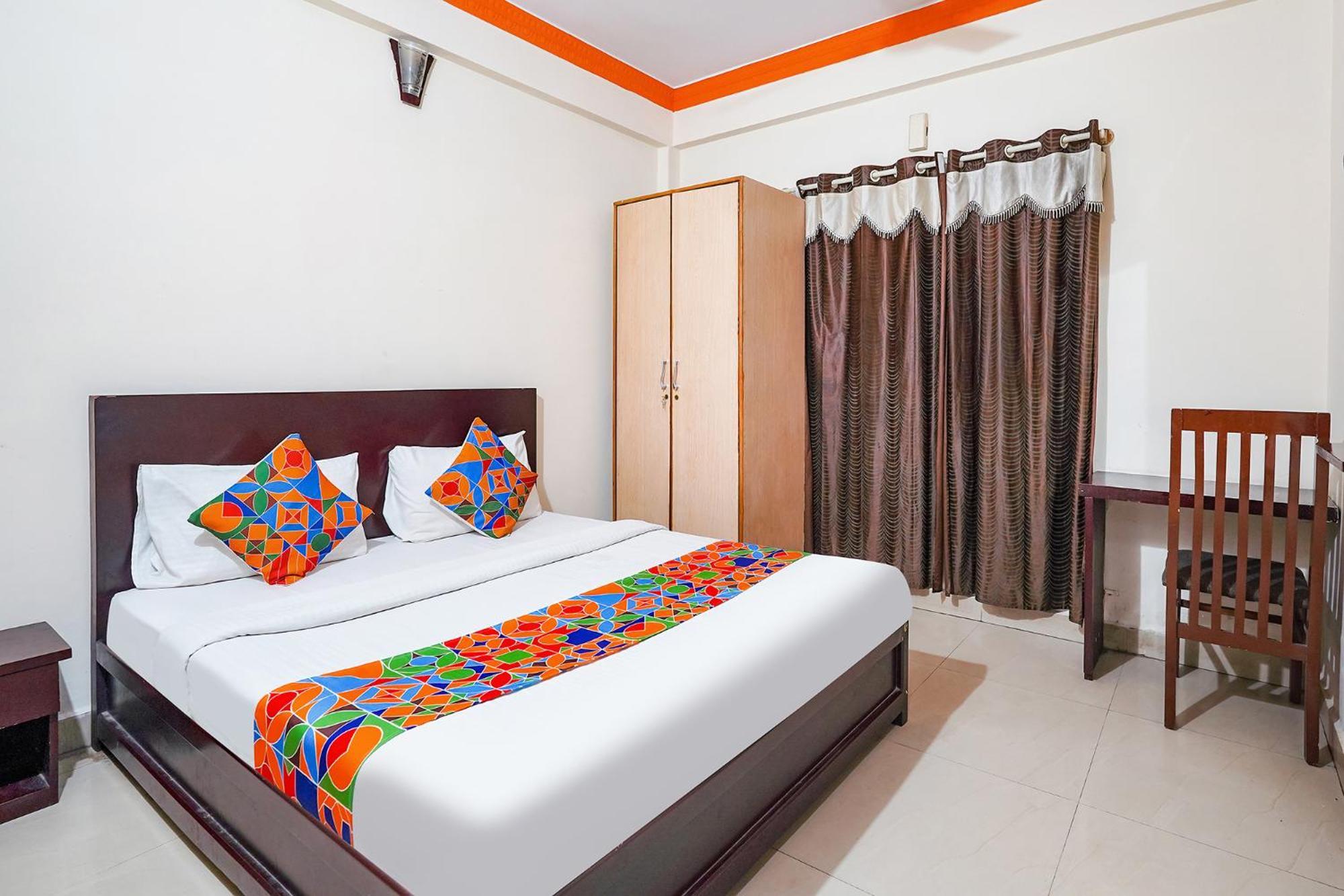 Fabexpress Century Gardens Hotel