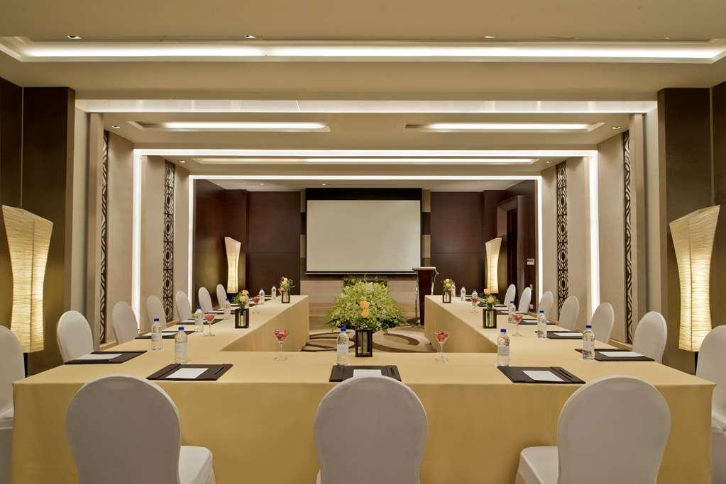 Country Hebbal Hotel