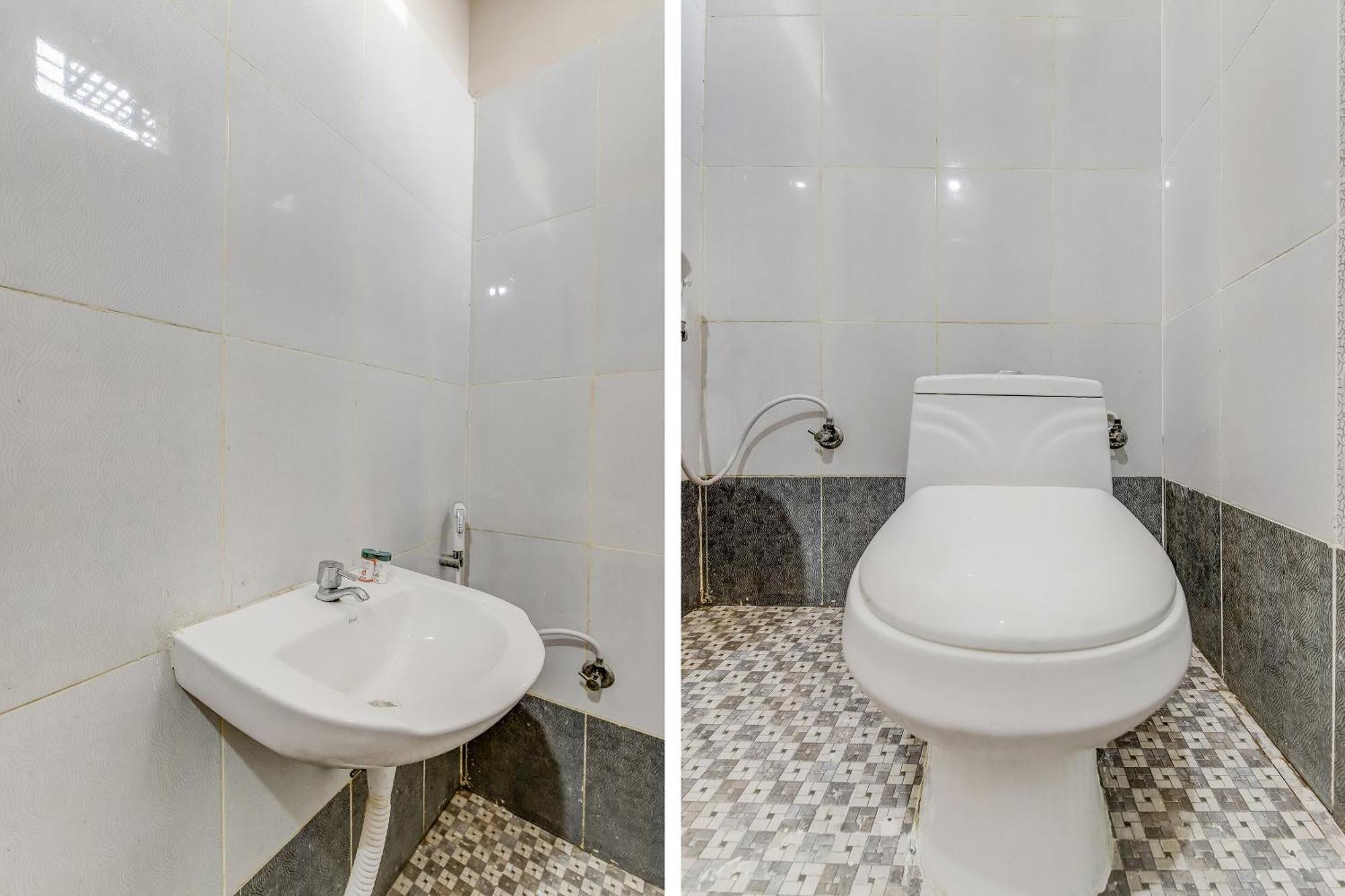 Oyo Royal King Hotel