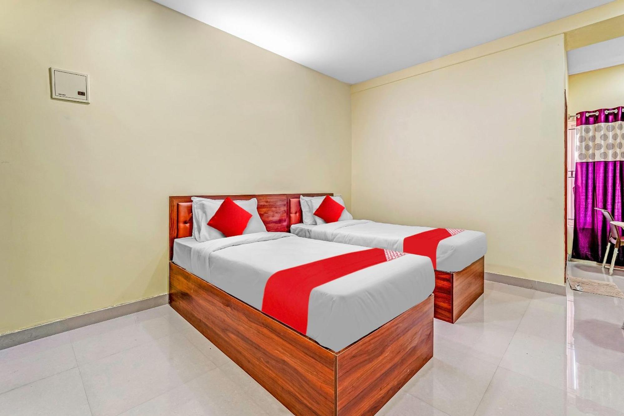 Oyo Flagship Ayodhya Hotel 3*