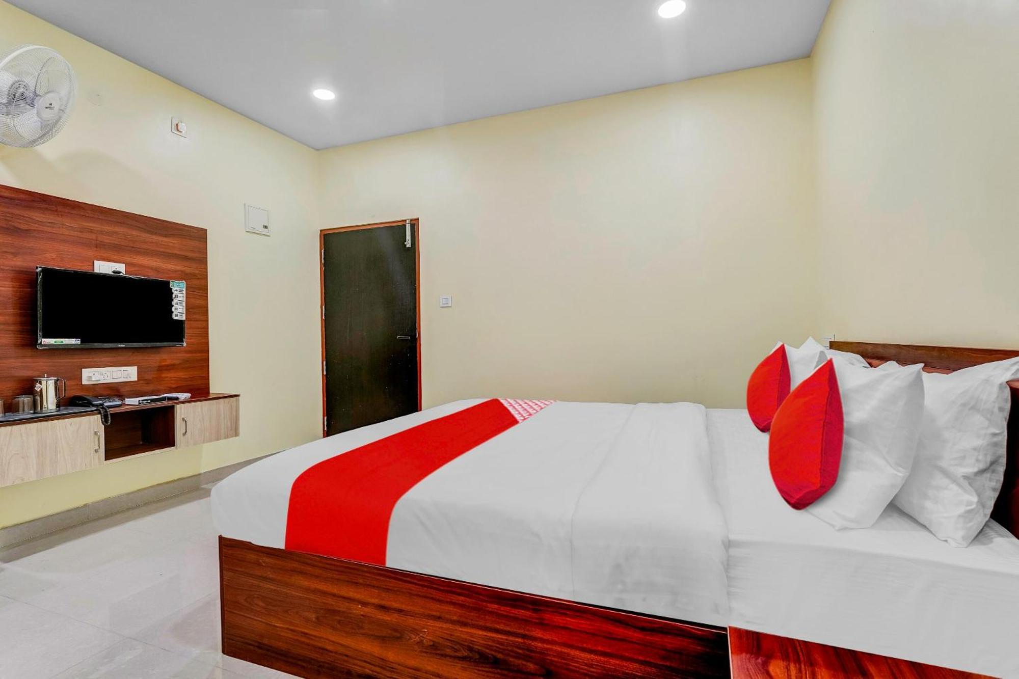Oyo Flagship Ayodhya Hotel
