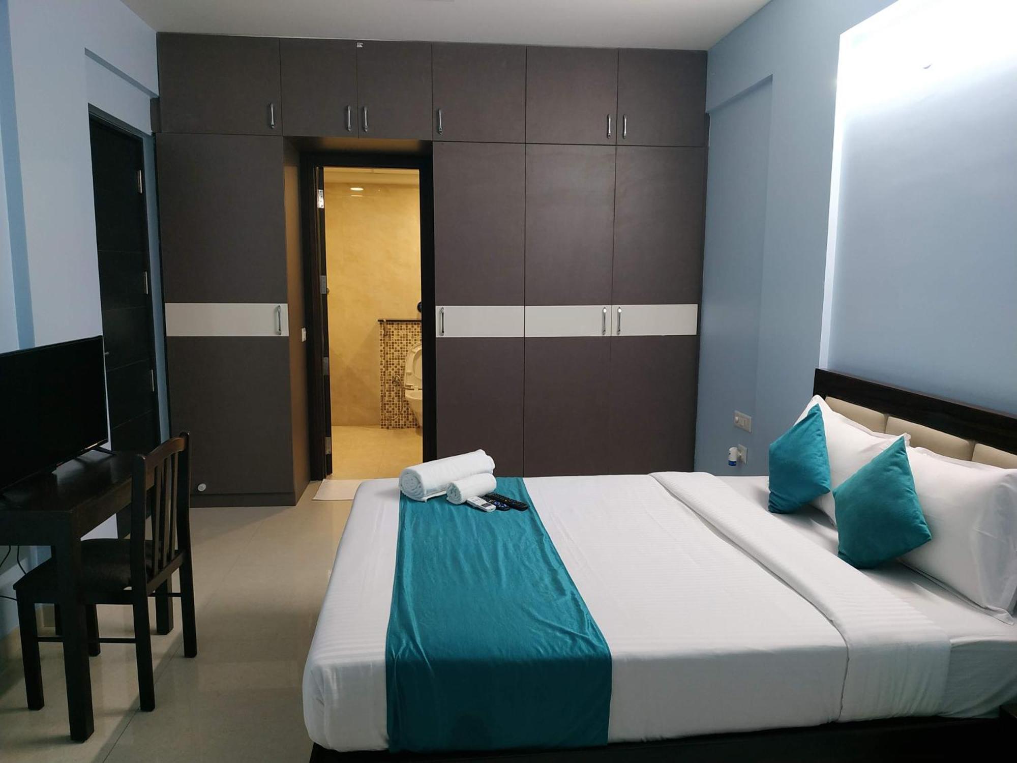 3bhk Service With Kitchen Manyata Tech Park Hebbal Apartment