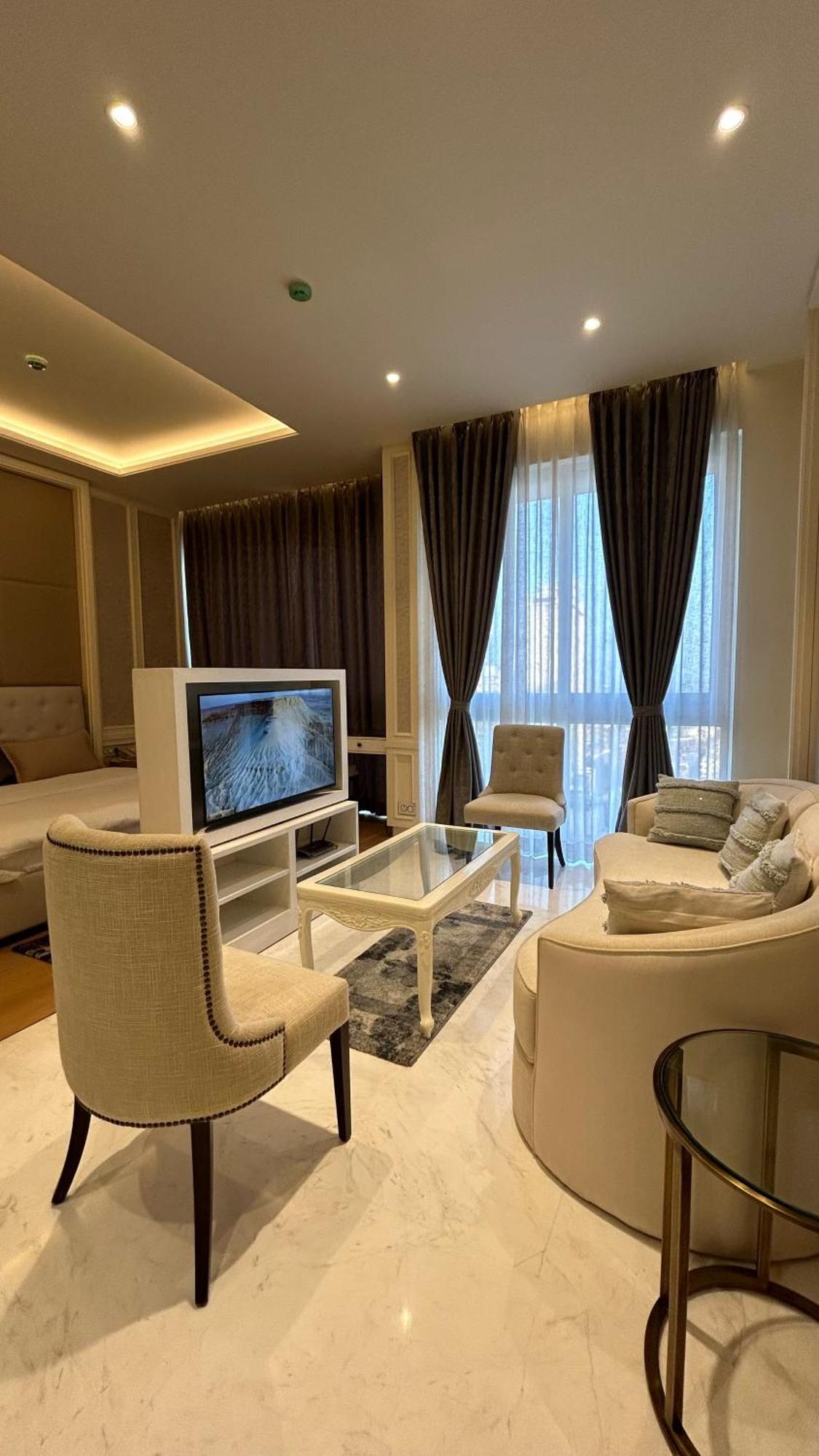 Luxury Leela Apartment, Near Airport,manyata Tech Park Apartment *