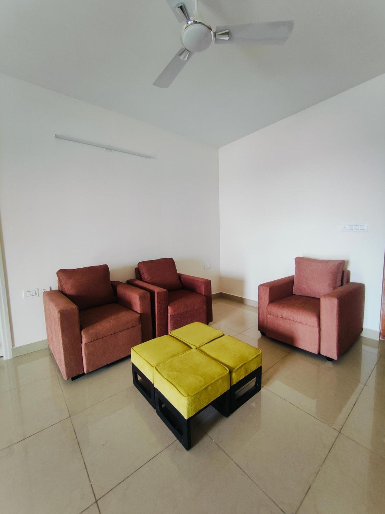 Mahendra Arya Apartment