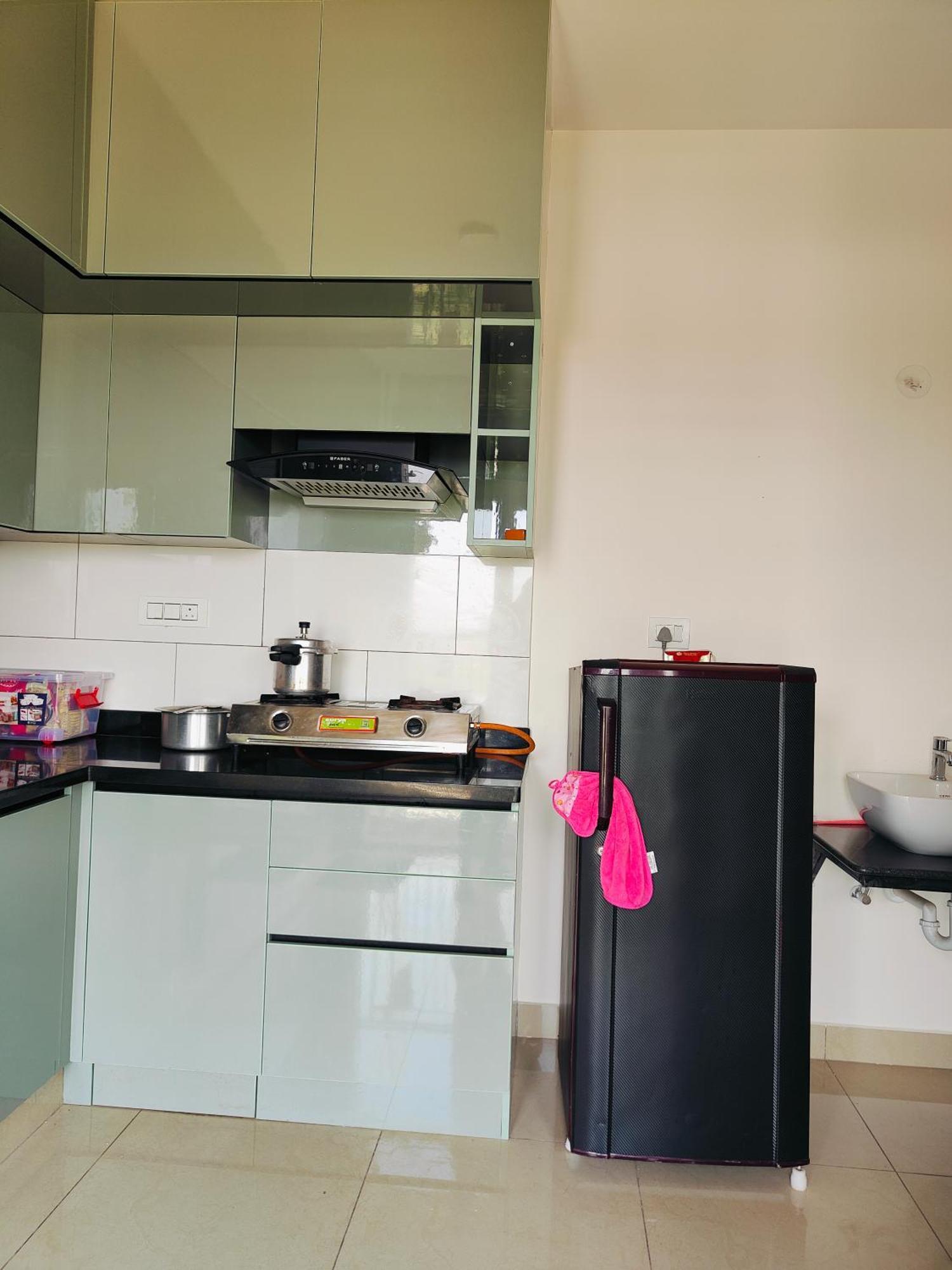 Apartment Mahendra Arya