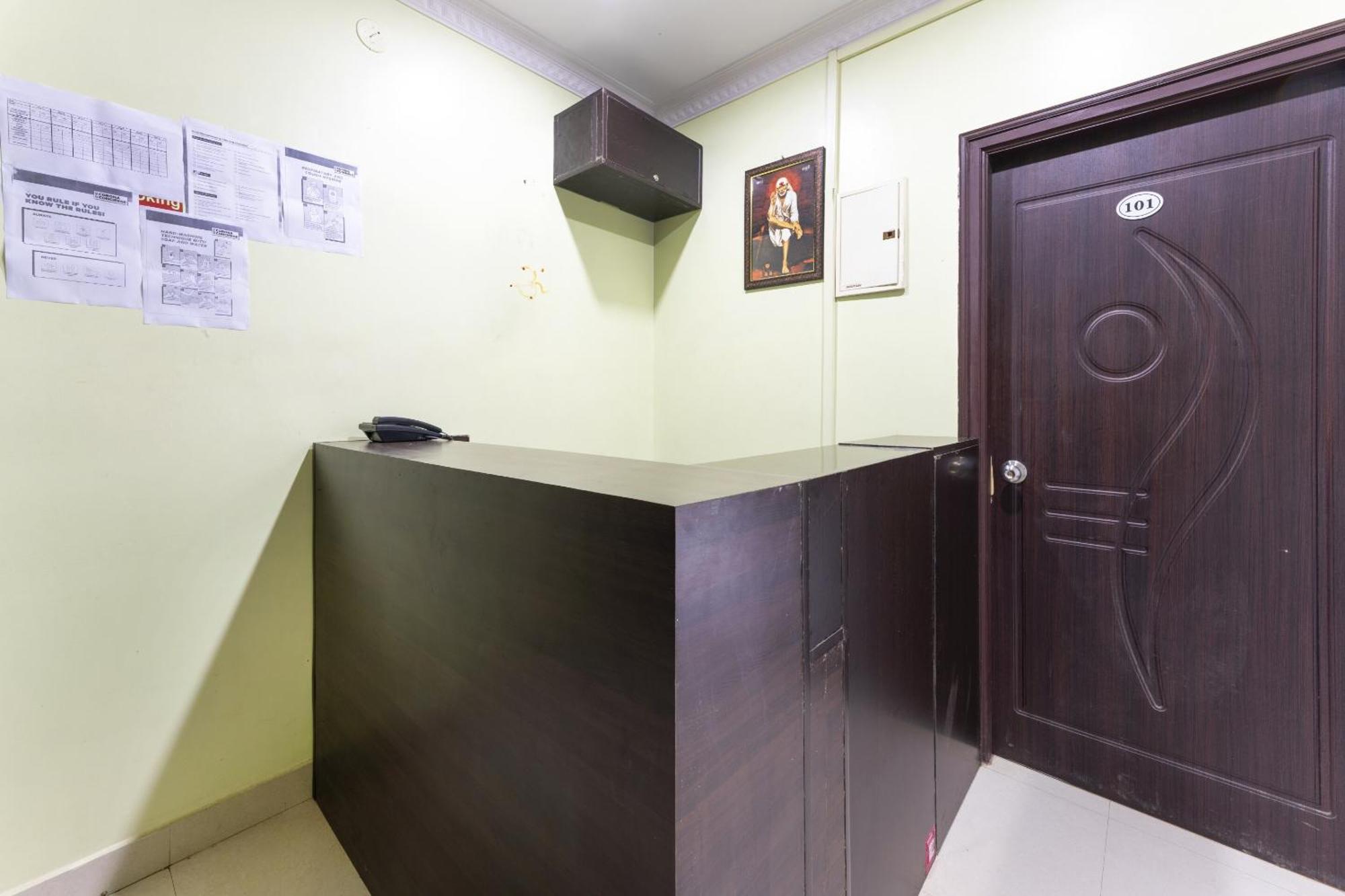 Hotel Oyo Flagship 76521 Manan Paradise Bangalore