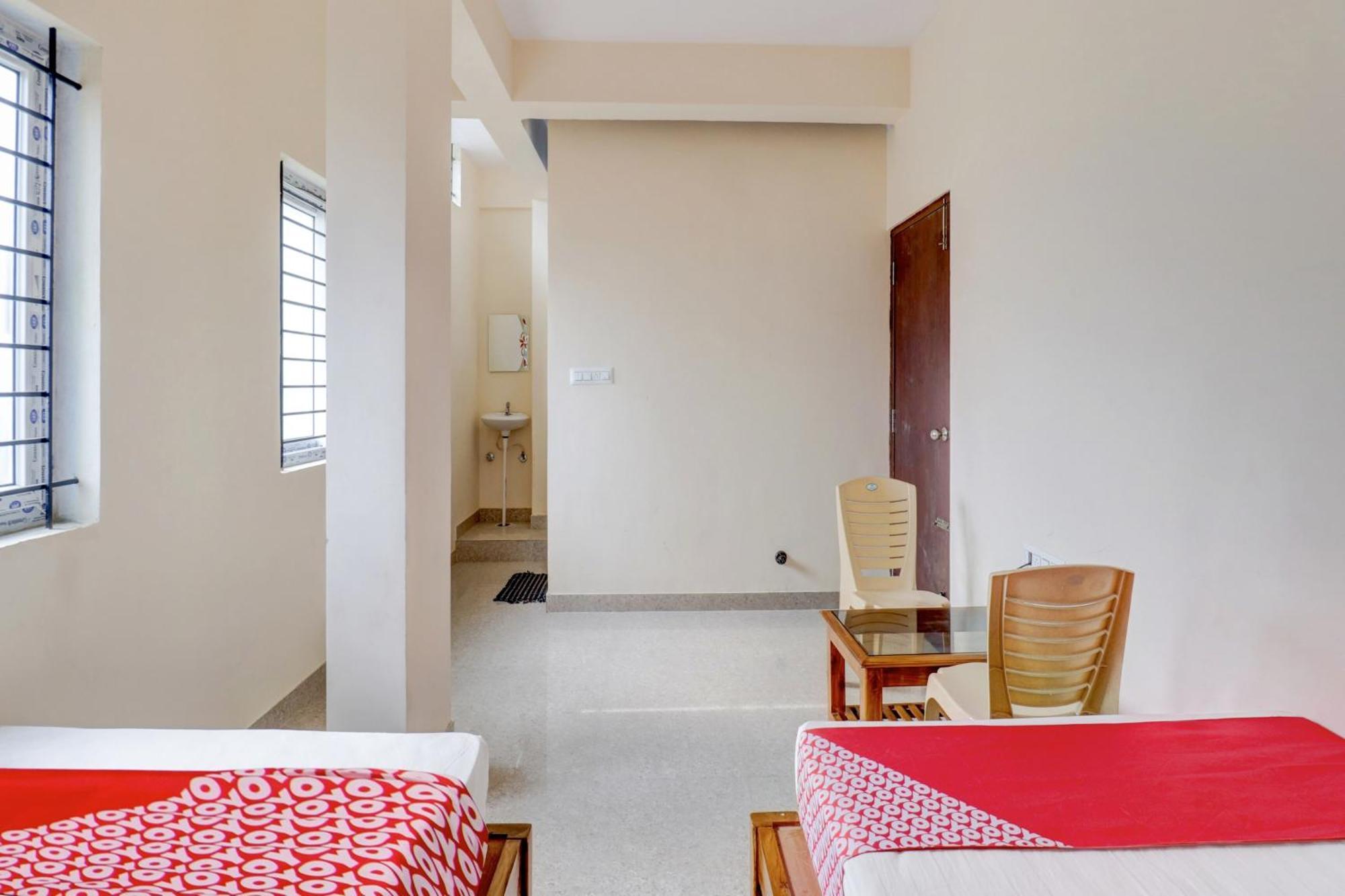 Oyo Flagship Golden Treasury 3* Bangalore