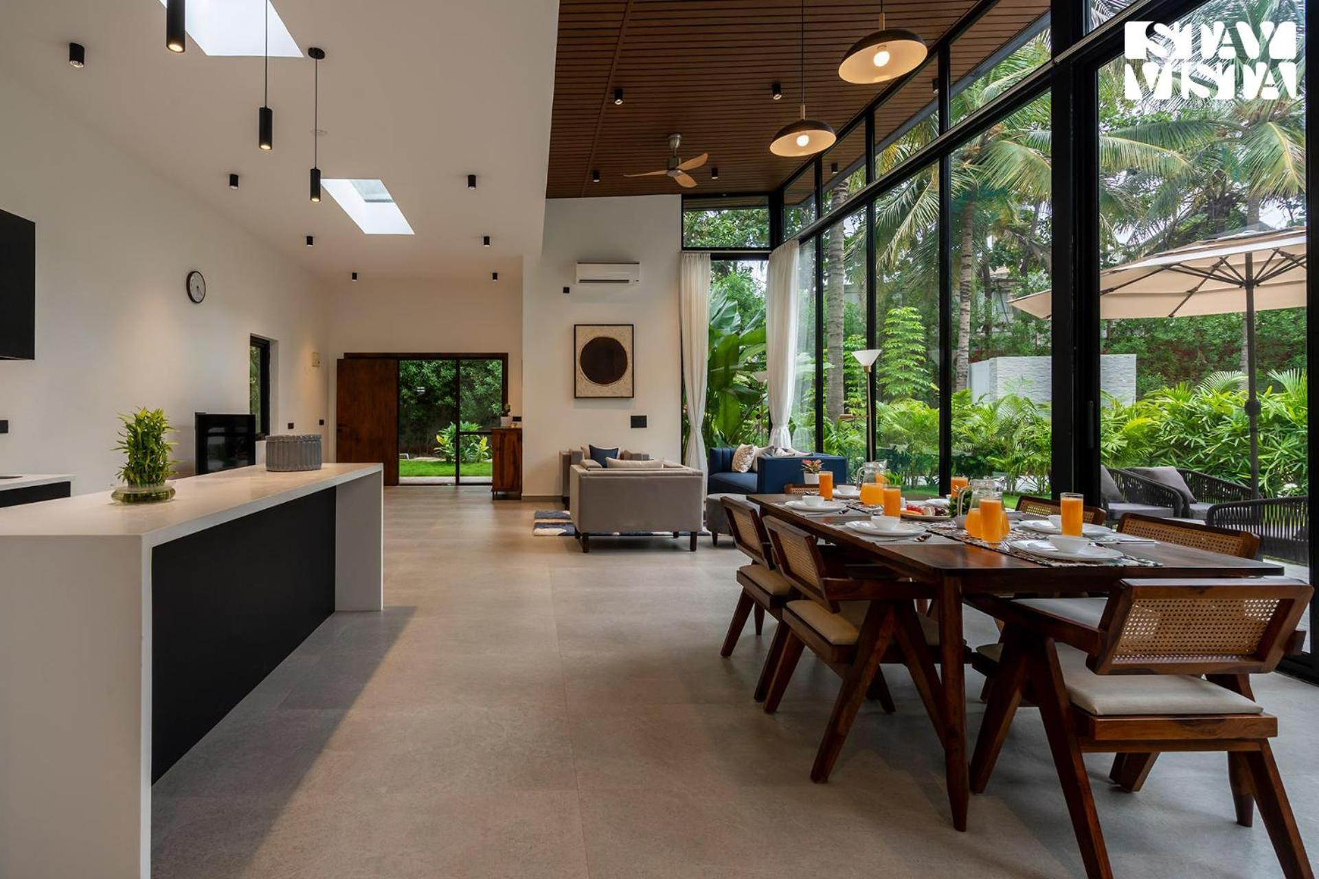 Stayvista At M With Breakfast Included *