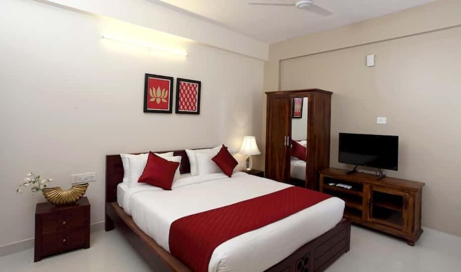 Hotel Crimson Lotus Bangalore