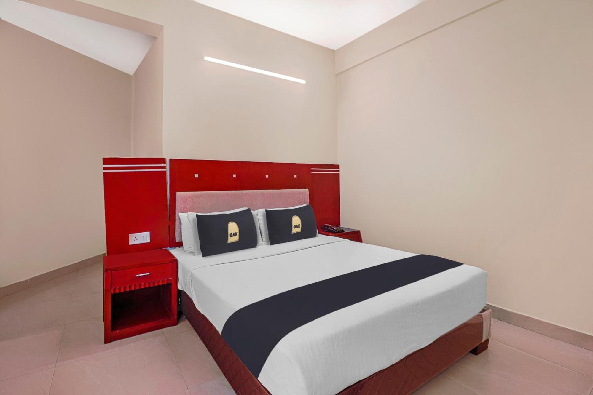 Collection O 29 Church's Near Cubbon Park Hotel Bangalore