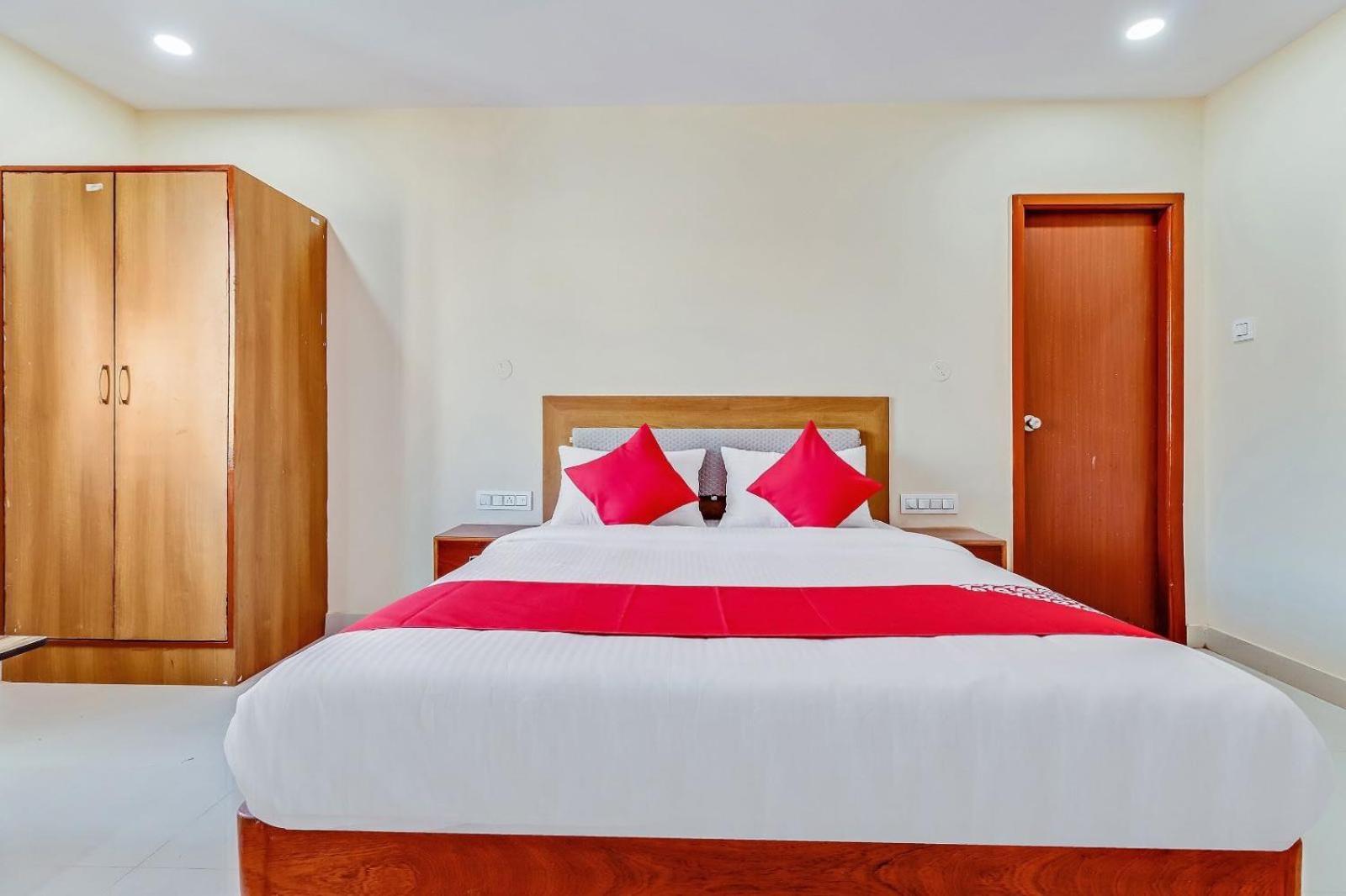 Collection O Champion Paradise Hotel Bangalore