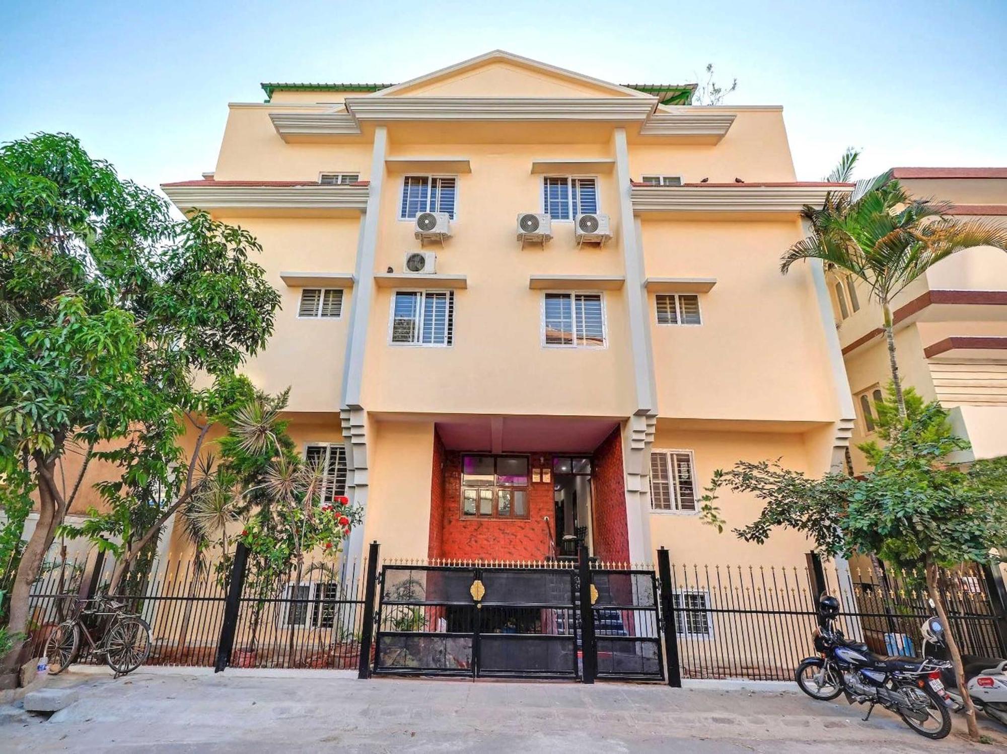 Collection O Champion Paradise Hotel Bangalore