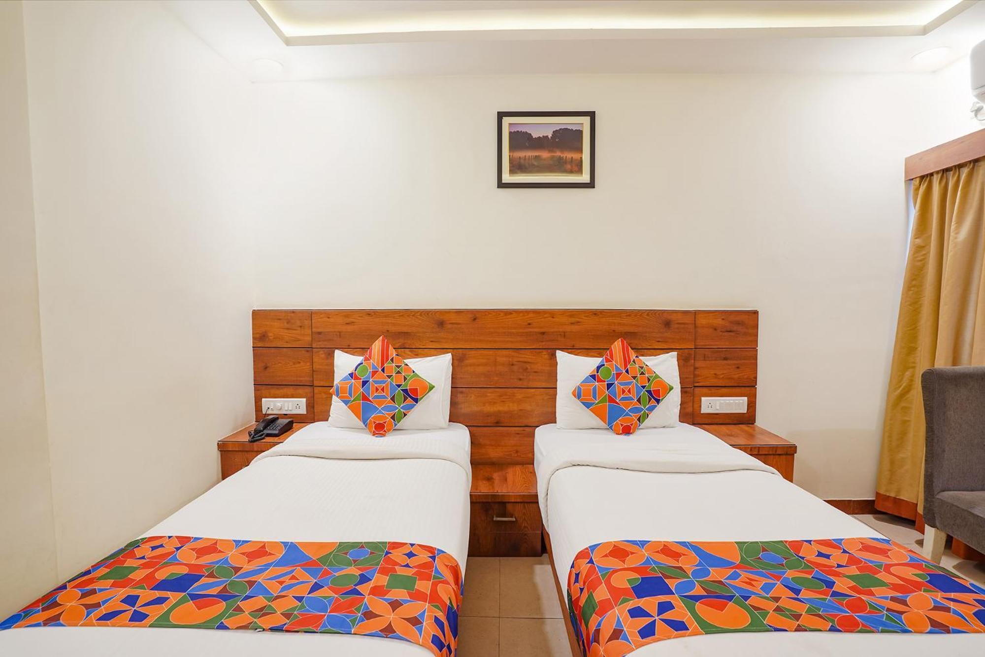 Fabhotel Savi - Nr Mantri Square Mall Hotel