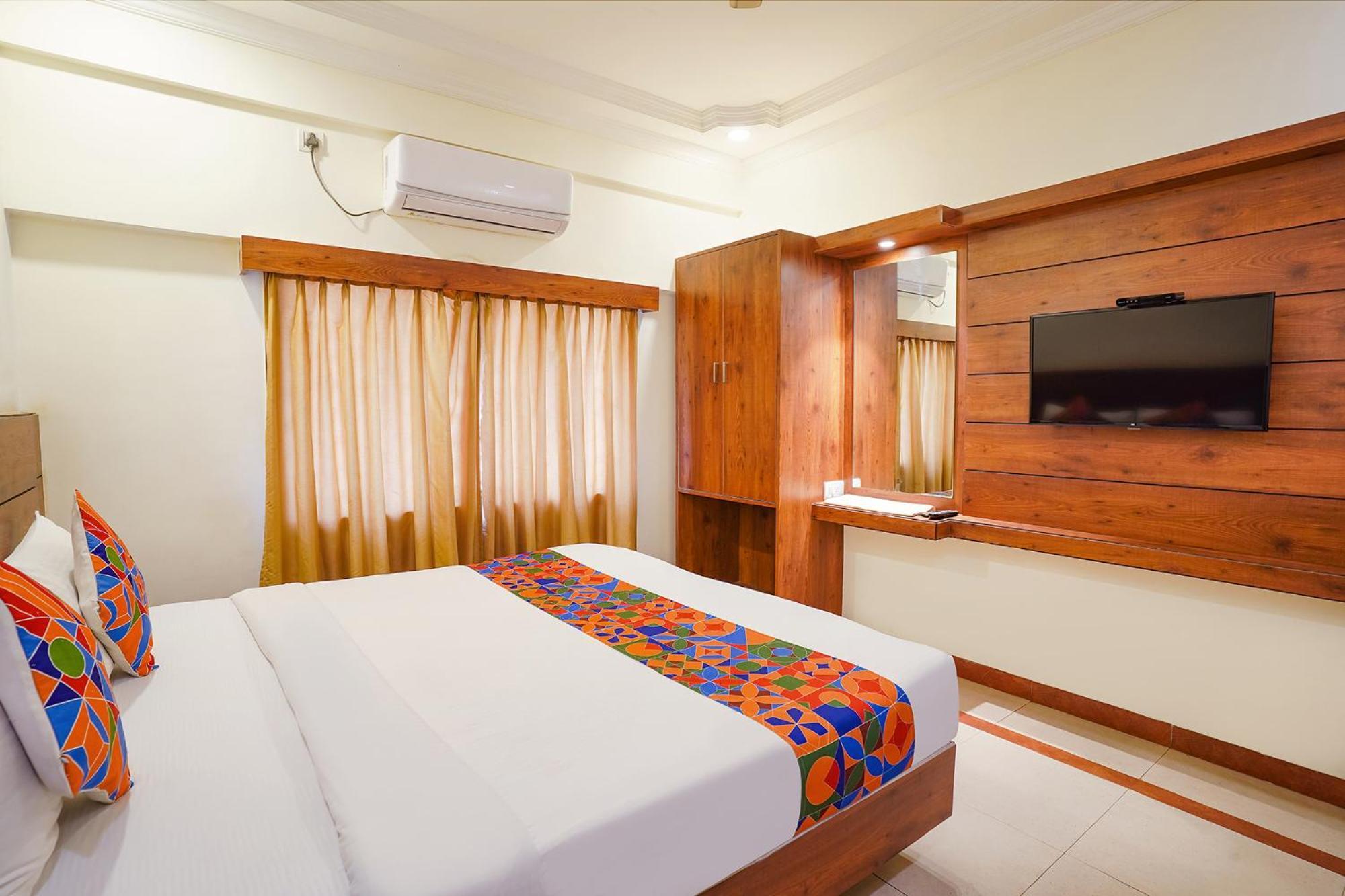 Fabhotel Savi - Nr Mantri Square Mall Bangalore