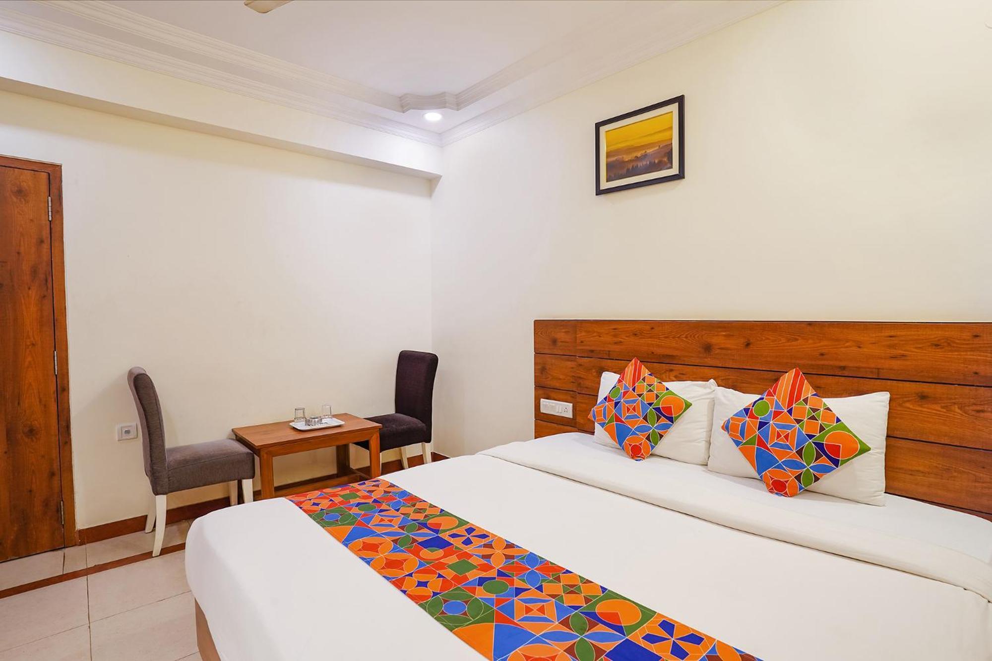Fabhotel Savi - Nr Mantri Square Mall Hotel