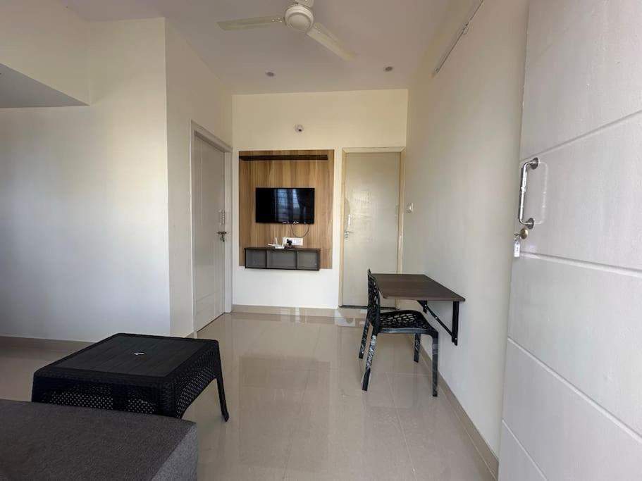 Compact 1bhk In Haralur Near Hsr 4th Floor 402 * Bangalore