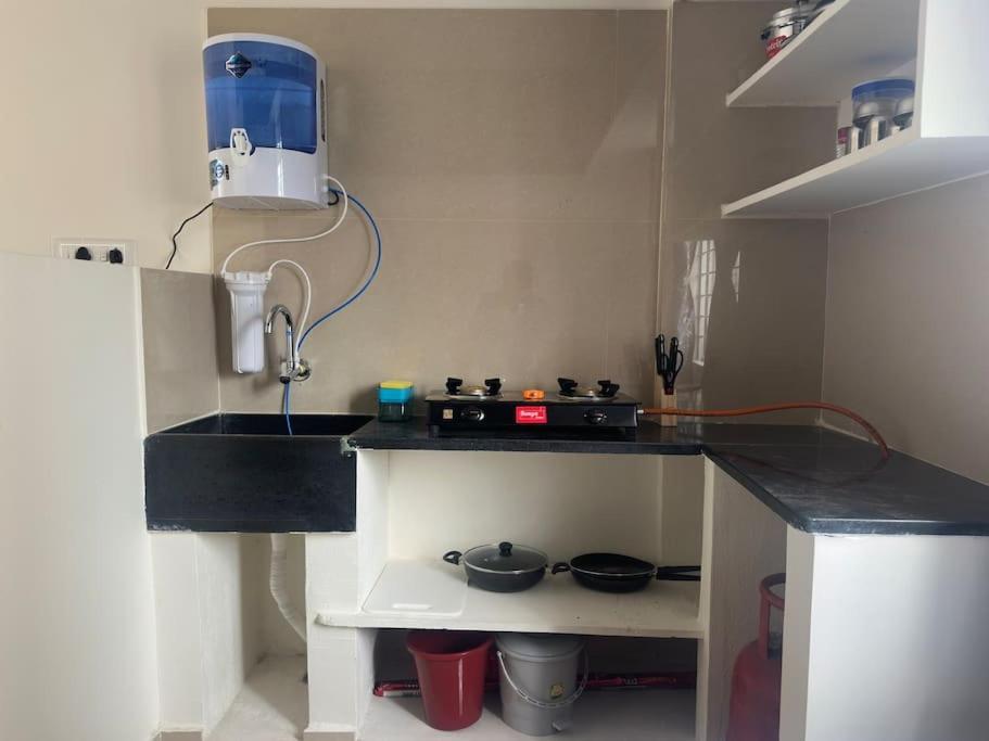 Compact In Haralur Near Hsr 2nd Floor 201