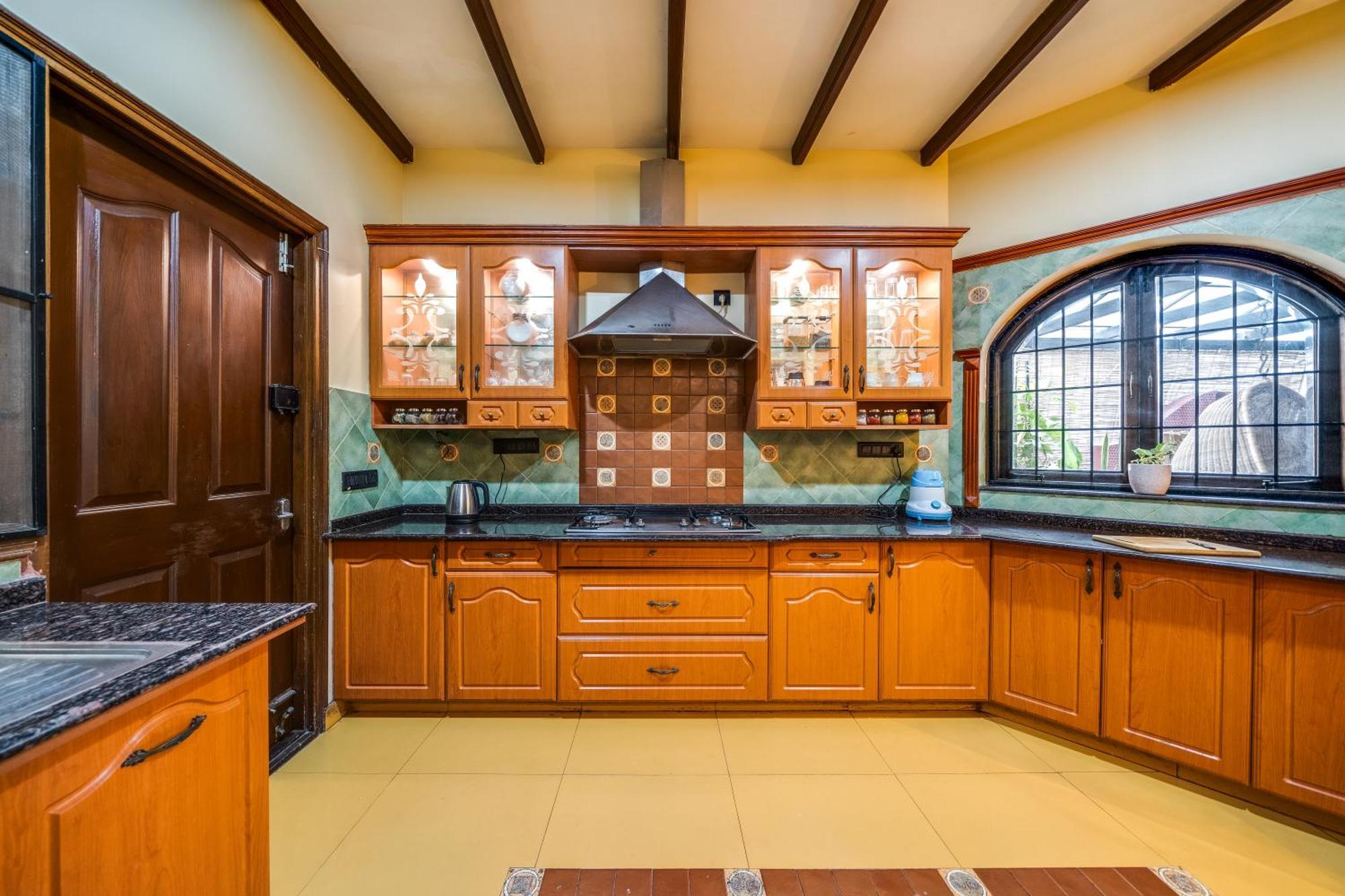 Villa Waterfall Manor Luxury