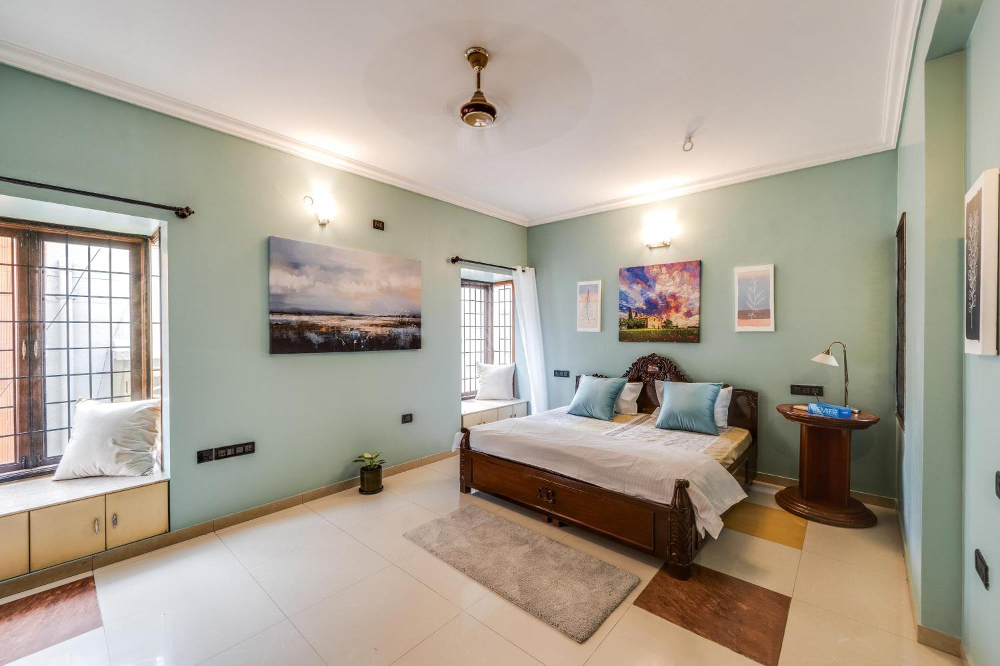 Waterfall Manor Luxury * Bangalore