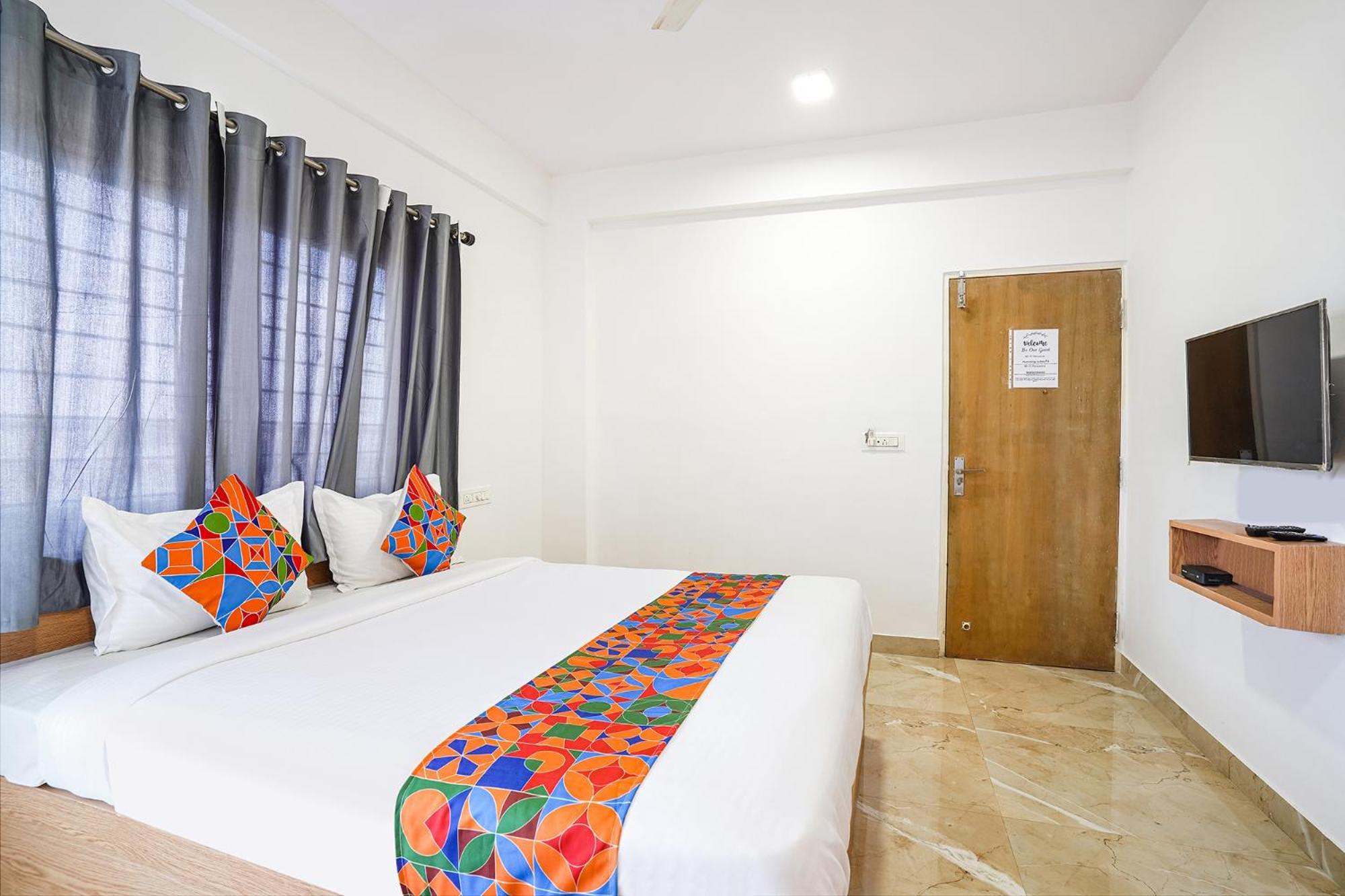 Hotel Fabhotel Humming