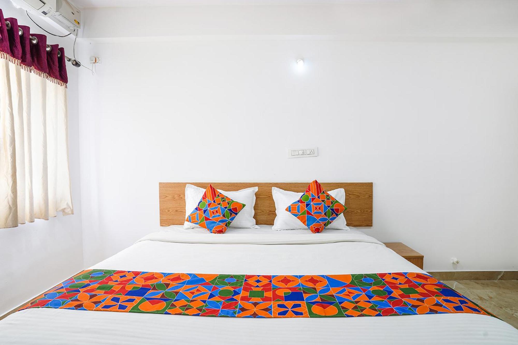 Fabhotel Humming Hotel 3*