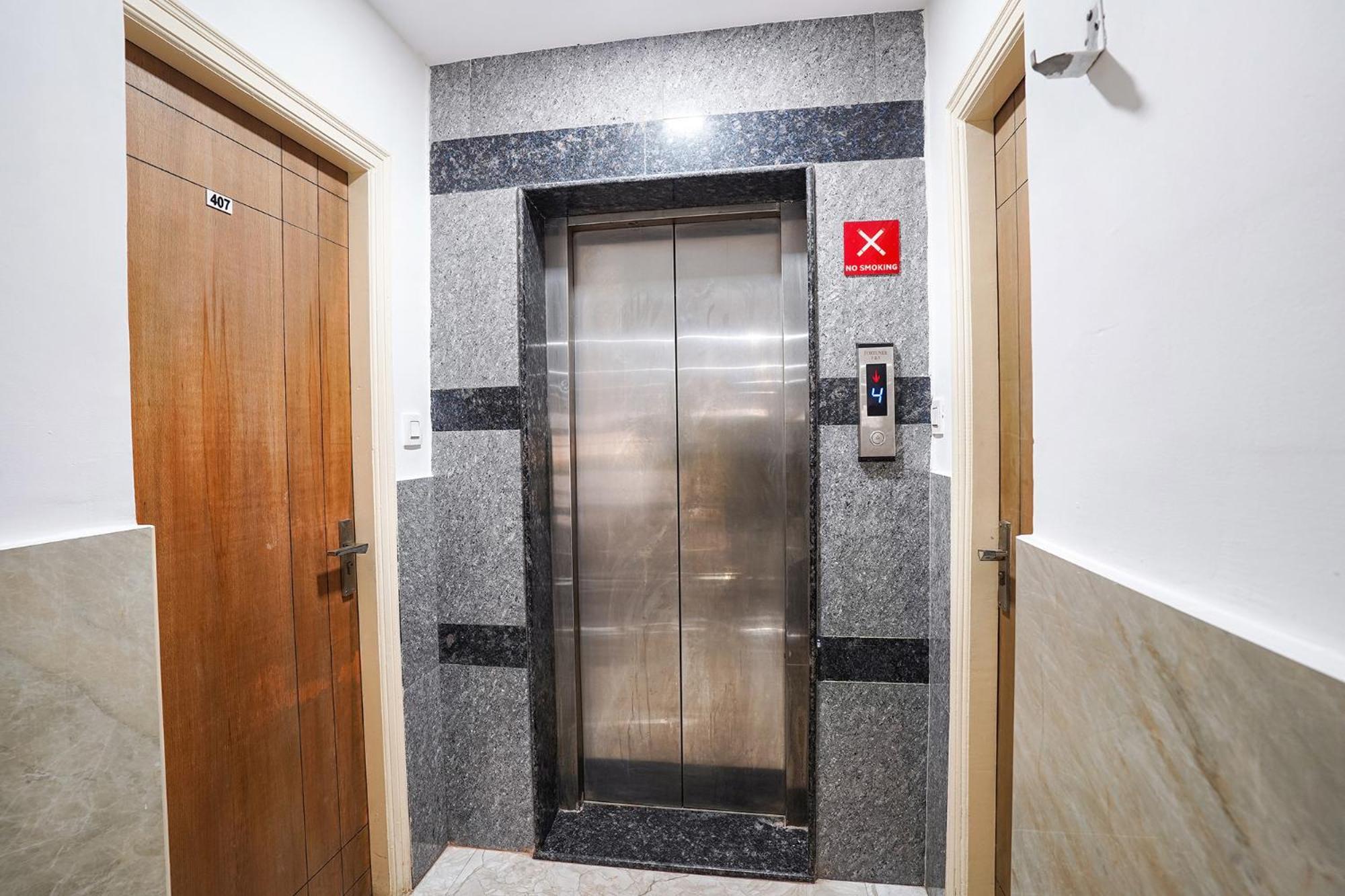 Fabhotel Humming Bangalore