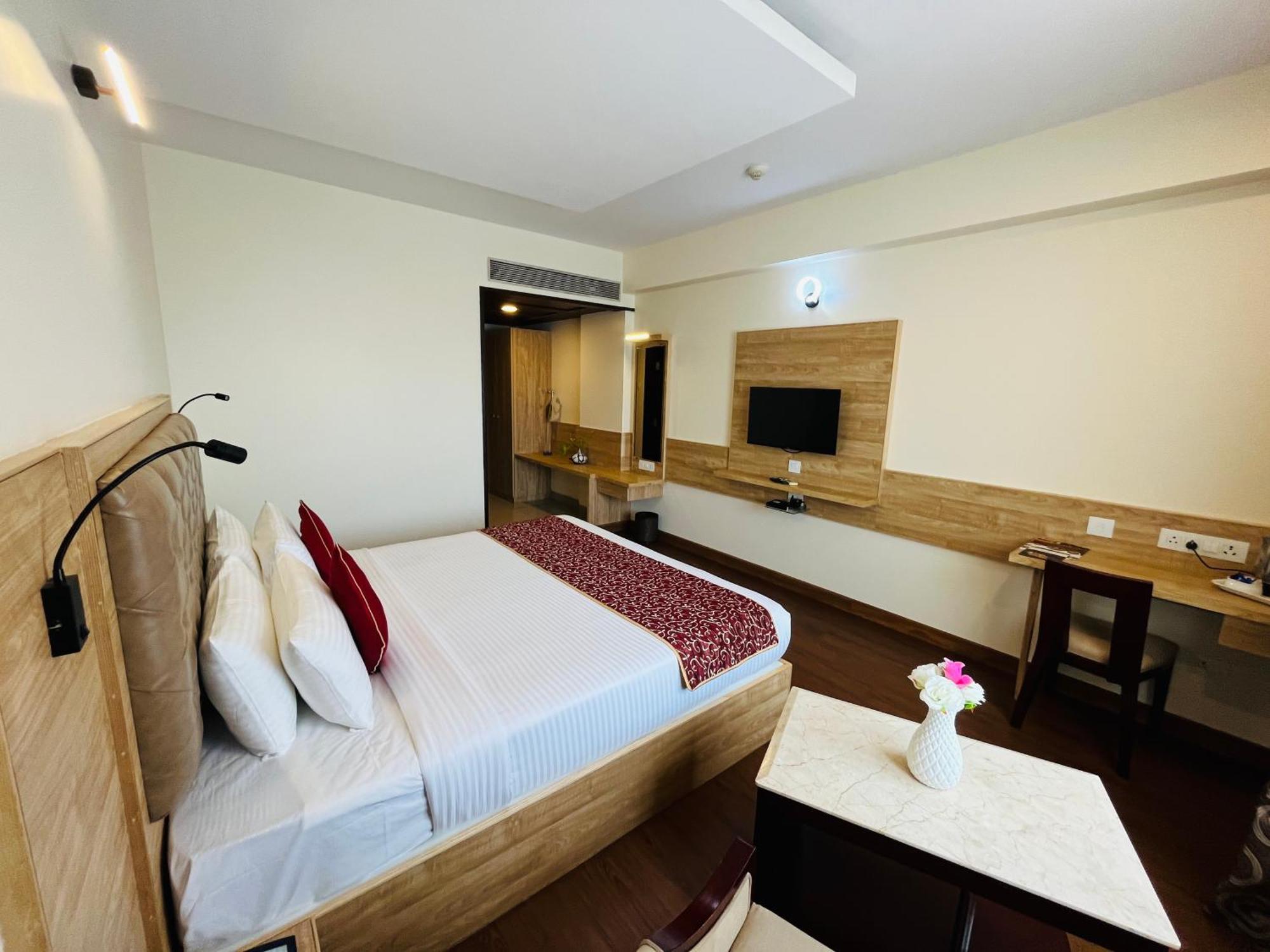 Abhimaani Vasathi, Rajajinagar Hotel 3*