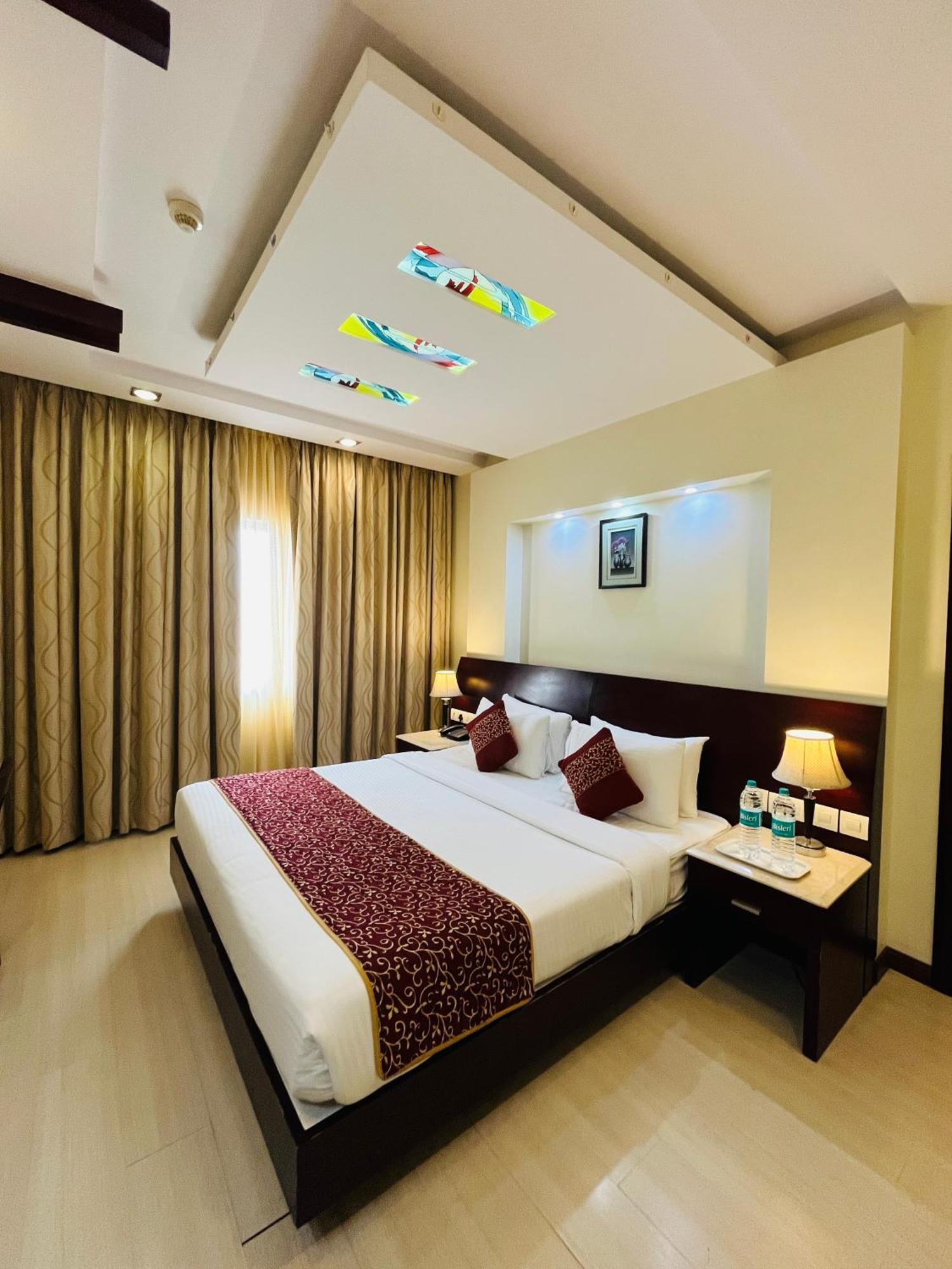 Abhimaani Vasathi, Rajajinagar Hotel Bangalore
