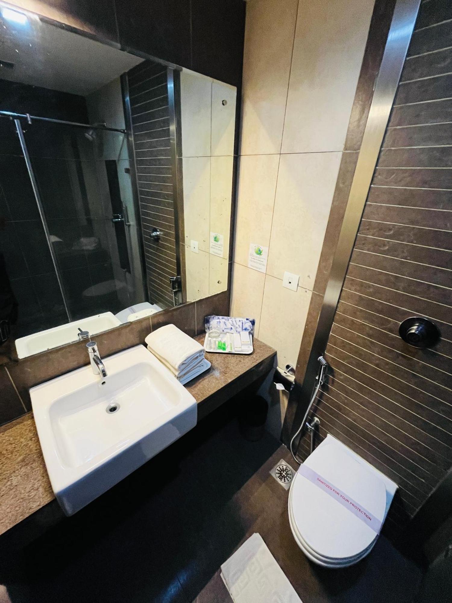 Hotel Abhimaani Vasathi, Rajajinagar Bangalore