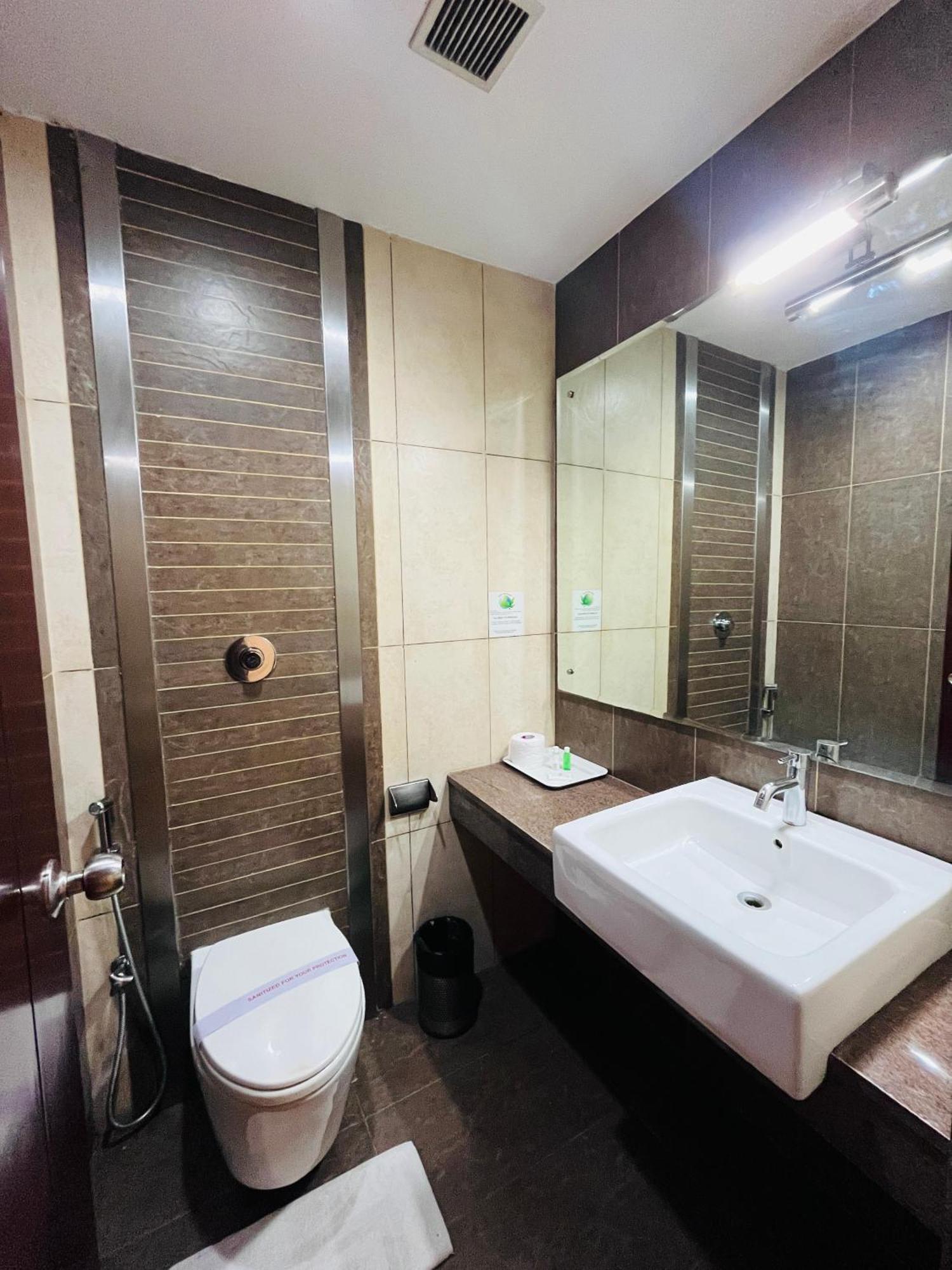 Abhimaani Vasathi, Rajajinagar 3*