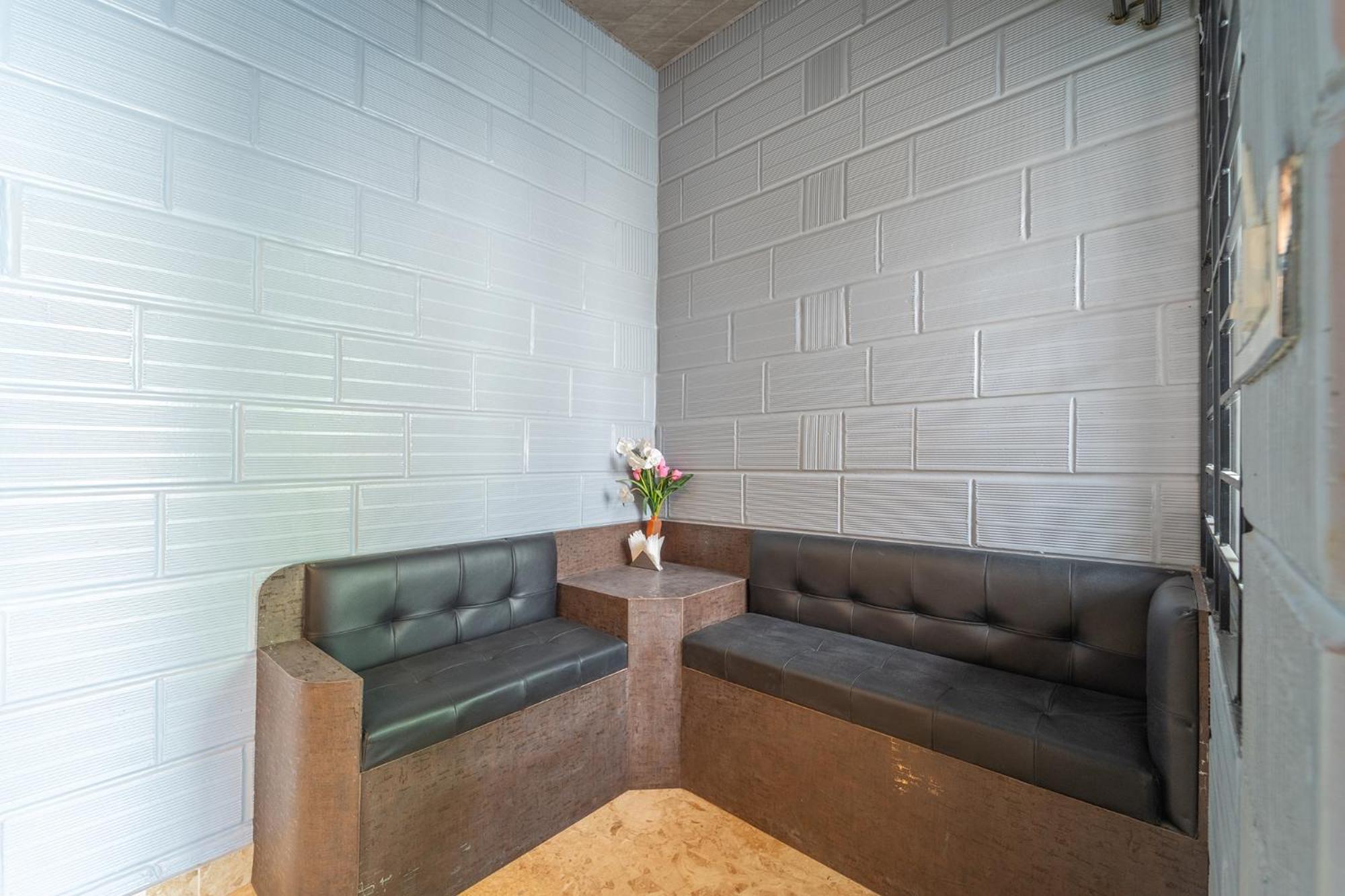 Fabhotel Prime Seasons Hbr Hotel