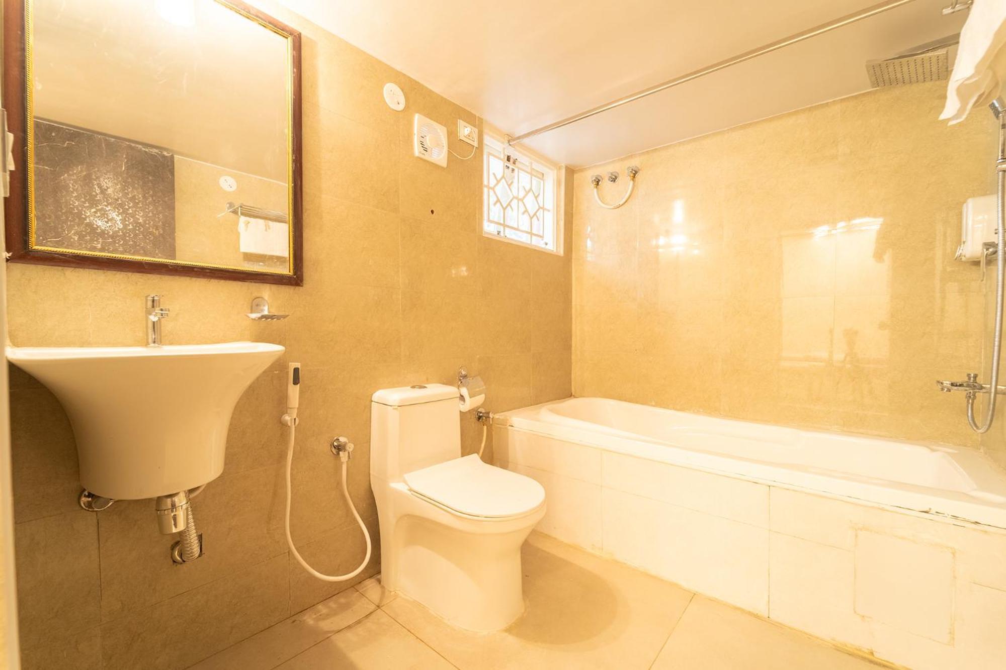 Hotel Fabhotel Prime Seasons Hbr