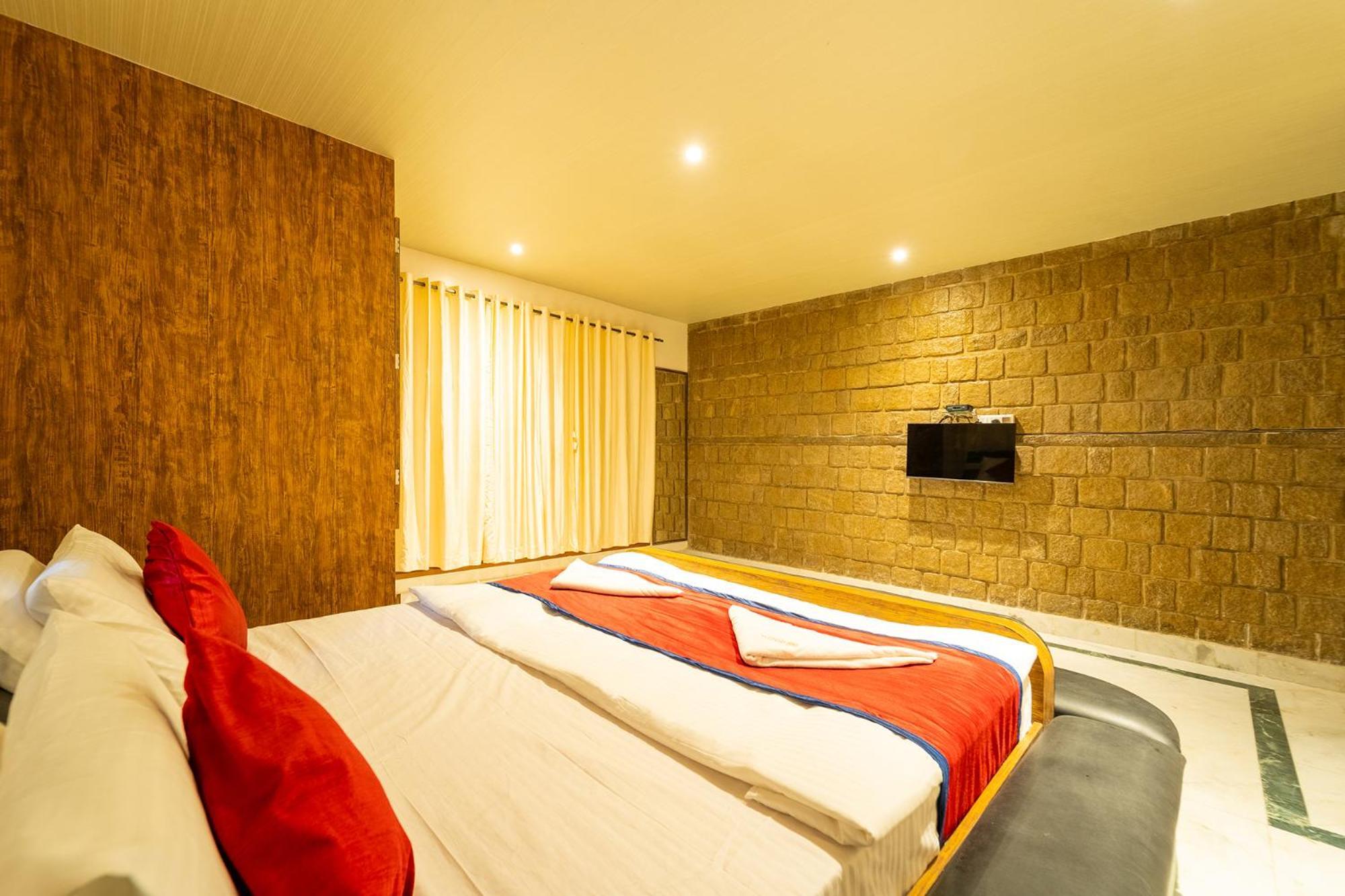 Fabhotel Prime Seasons Hbr Hotel