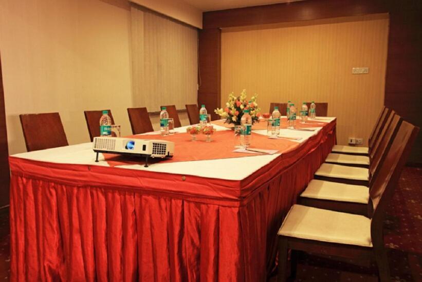 Sree Parijatha Grand 3*