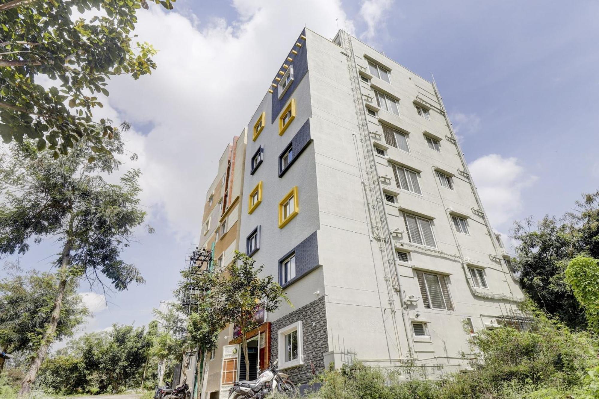 Hotel O Golden Grand 3*