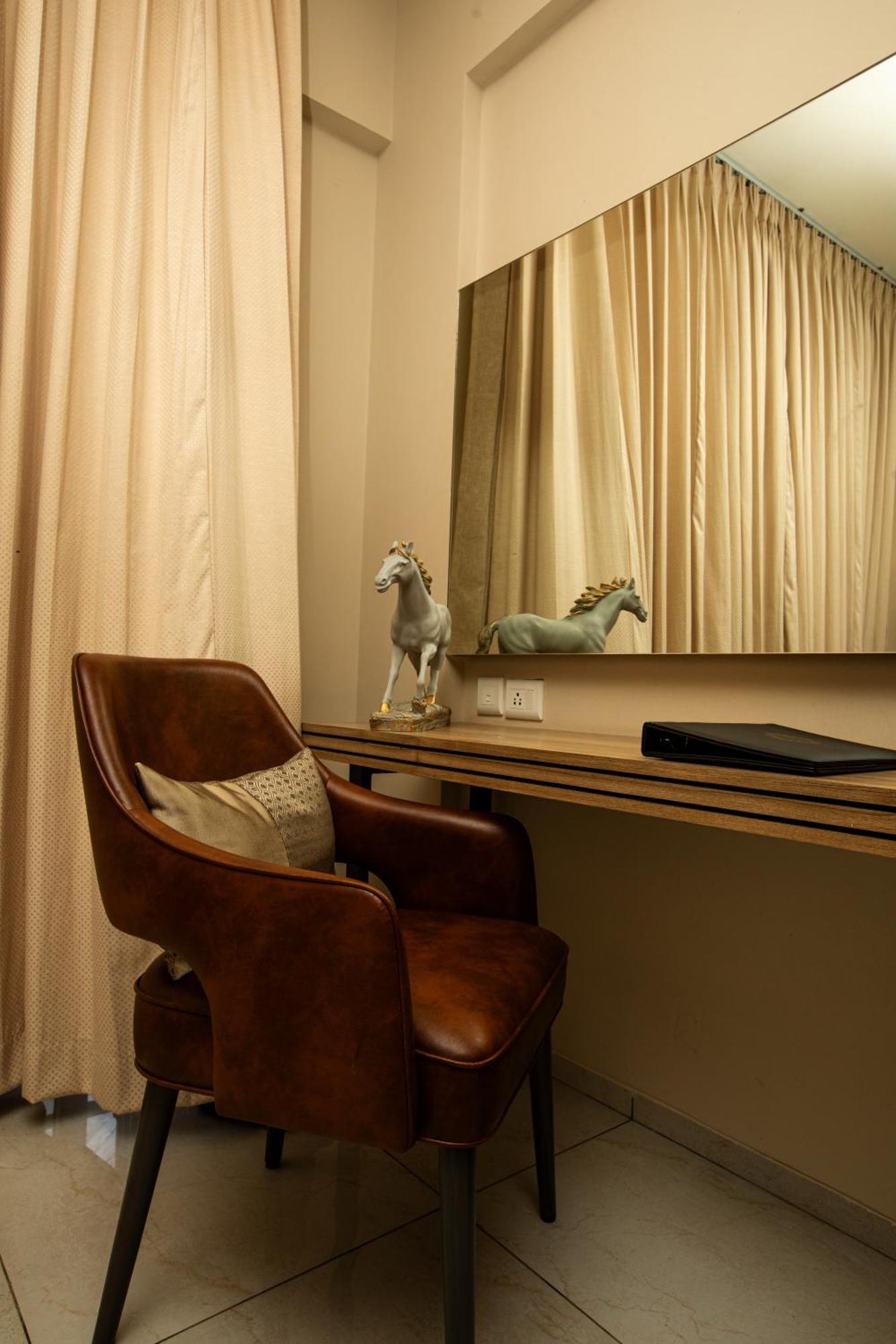 Resort Vrr Astoria & Convention Center *