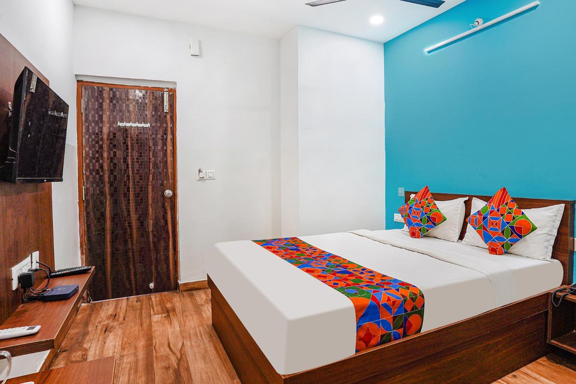 Fabhotel Rlv Palace - Nr Kengeri Satellite Town Bangalore