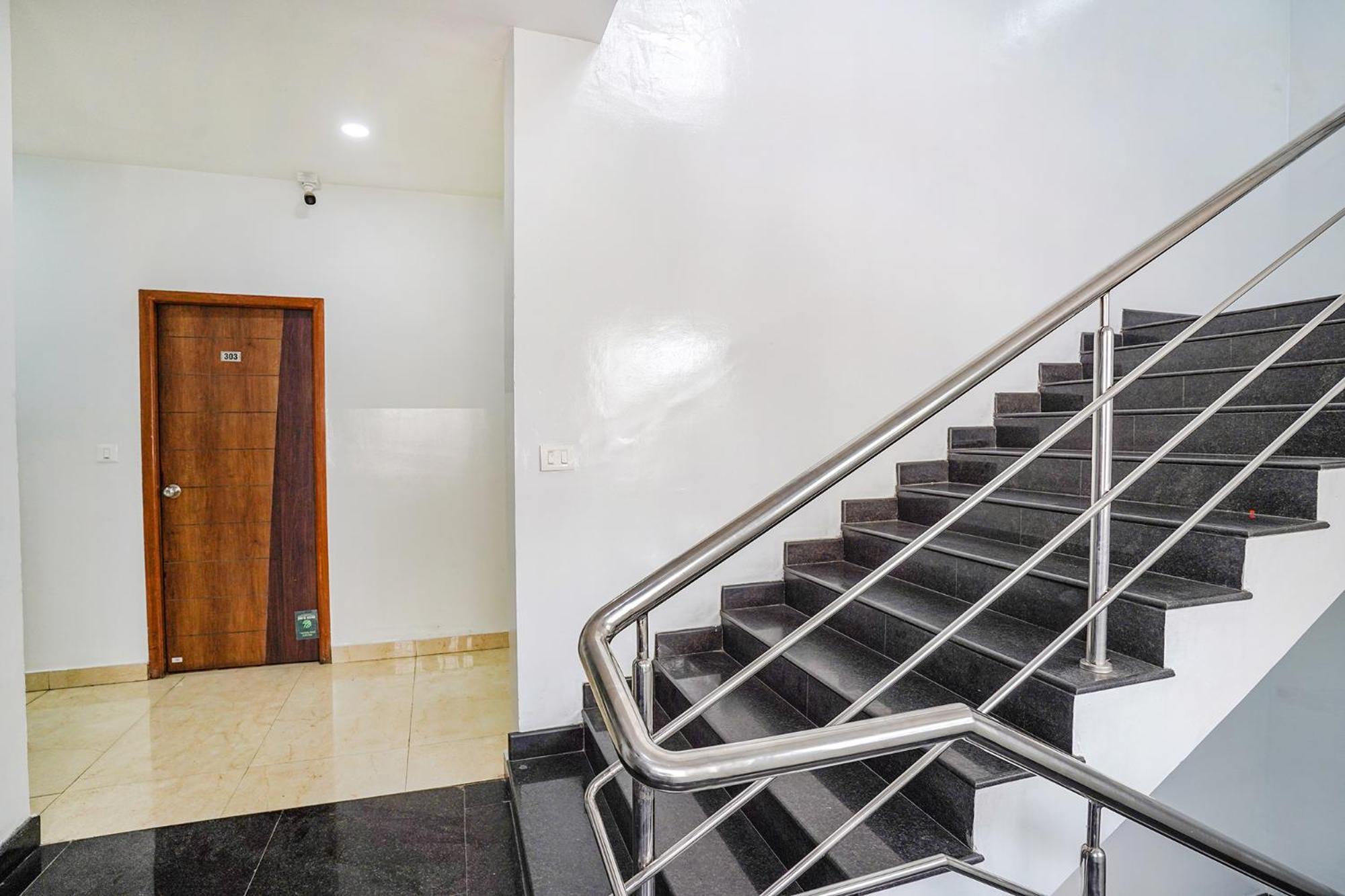 Fabhotel Rlv Palace - Nr Kengeri Satellite Town Hotel