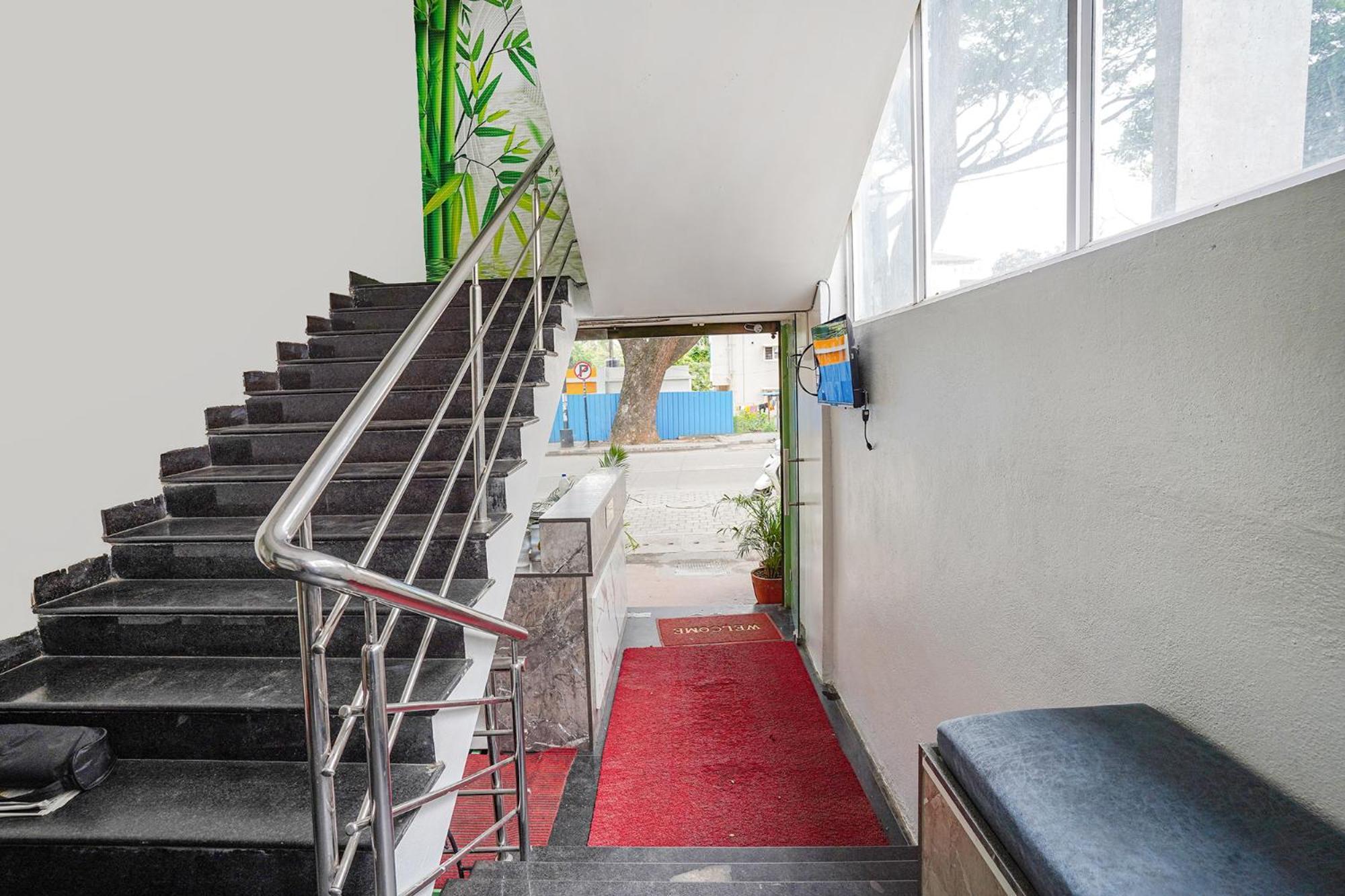 Fabhotel Rlv Palace - Nr Kengeri Satellite Town Hotel
