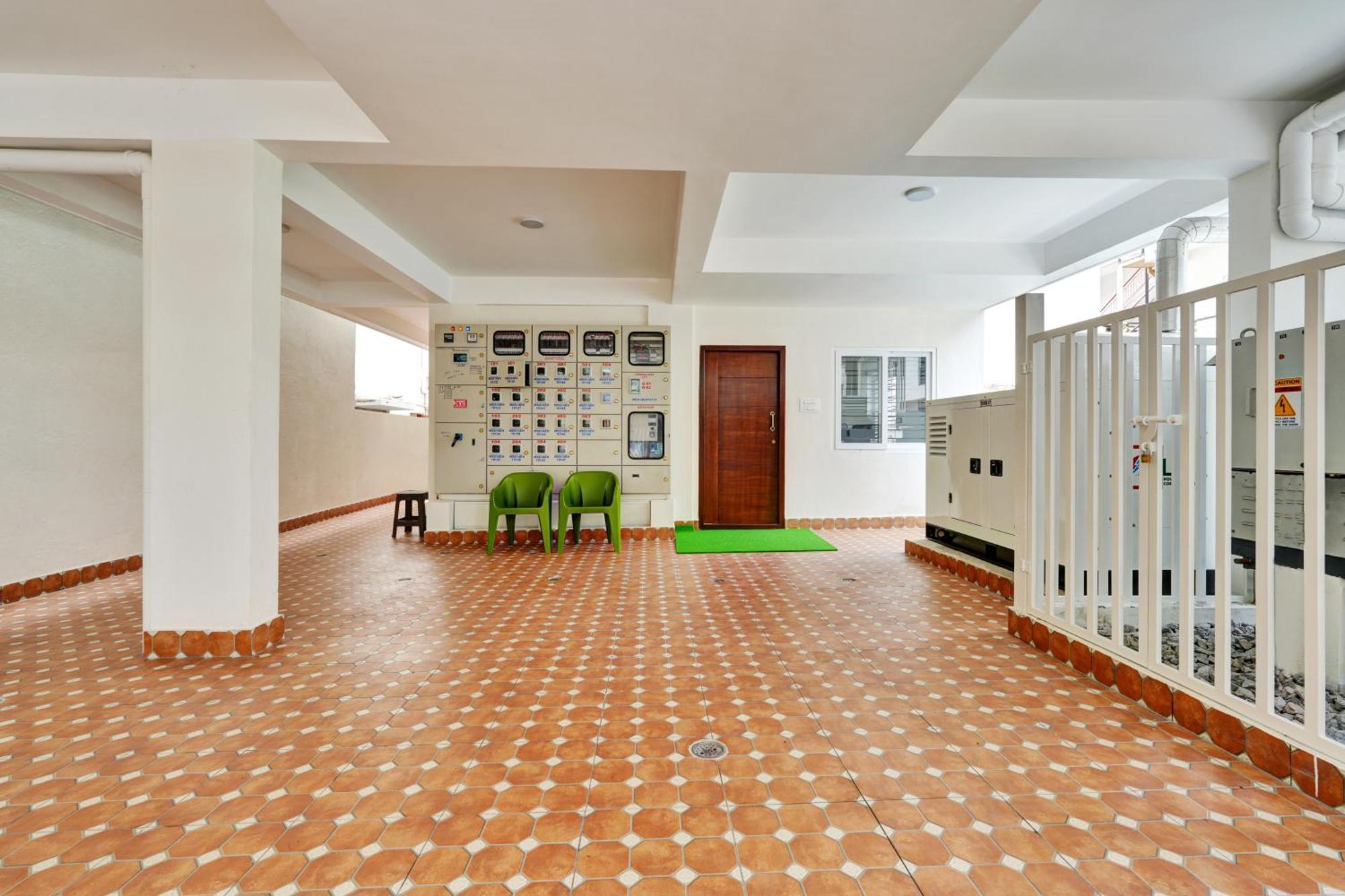 Room2go Apartment *