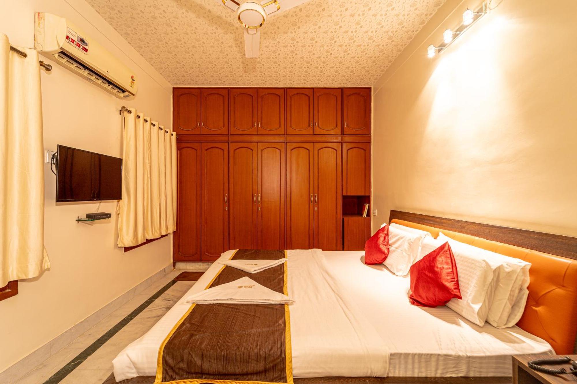 Hotel Seasons - Hbr Bangalore